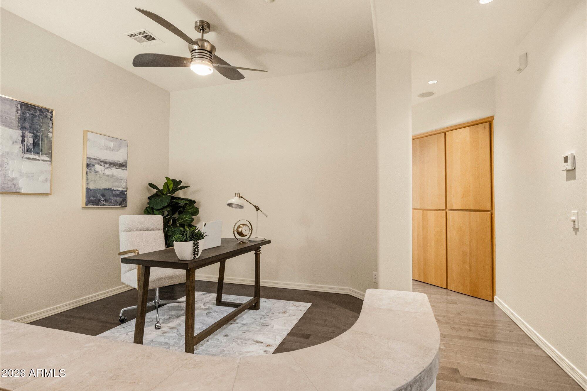 GAINEY VILLAGE CASITAS - Residential