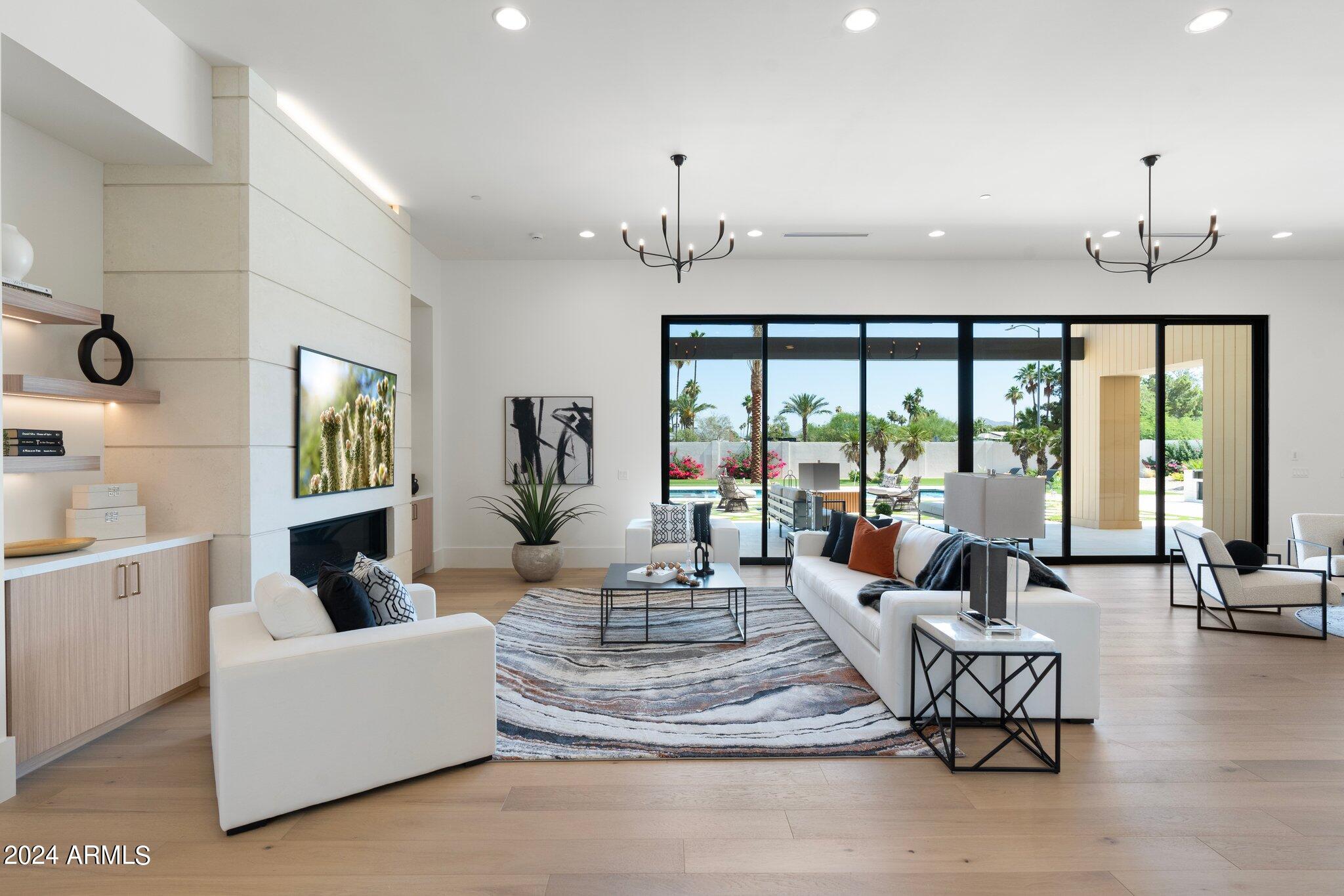 DESERT WIND - Residential