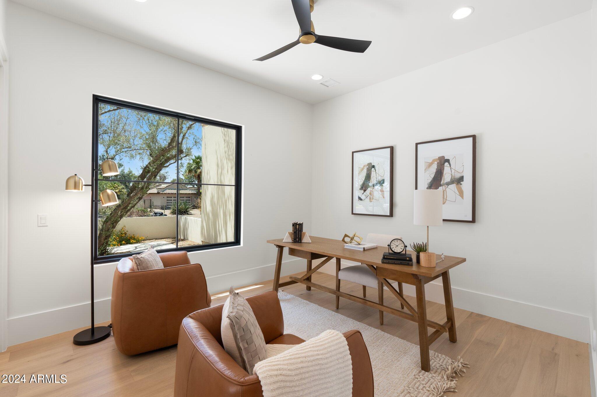 DESERT WIND - Residential