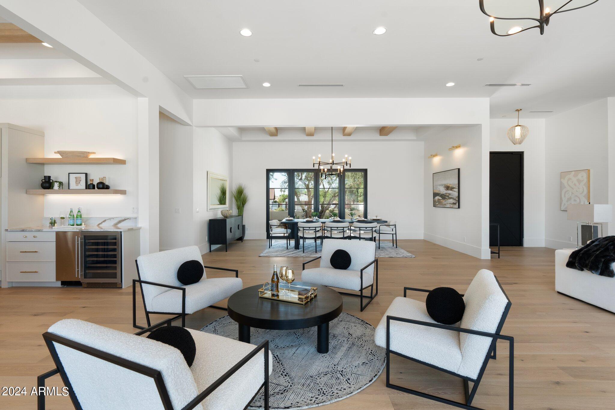 DESERT WIND - Residential