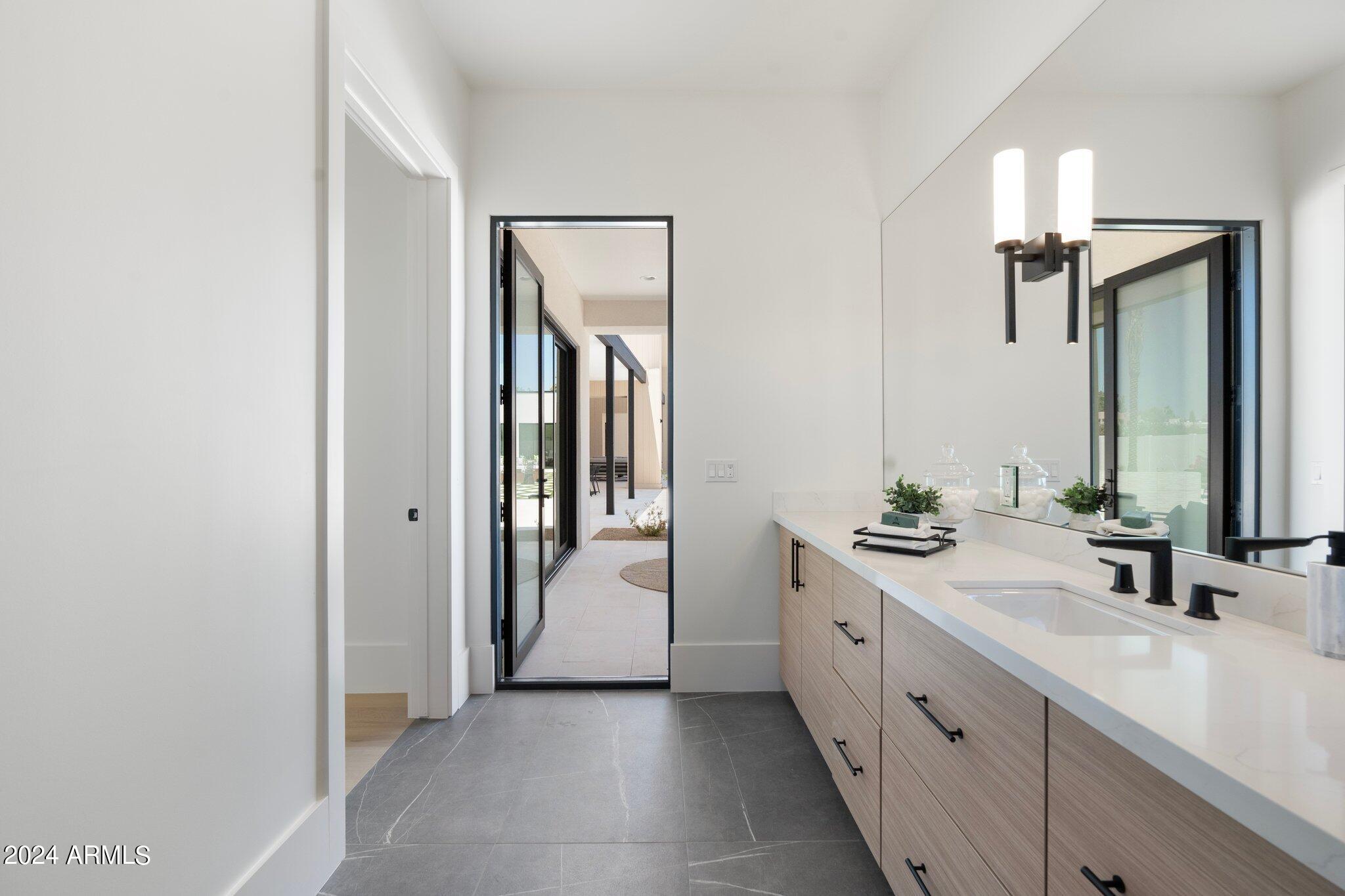 DESERT WIND - Residential