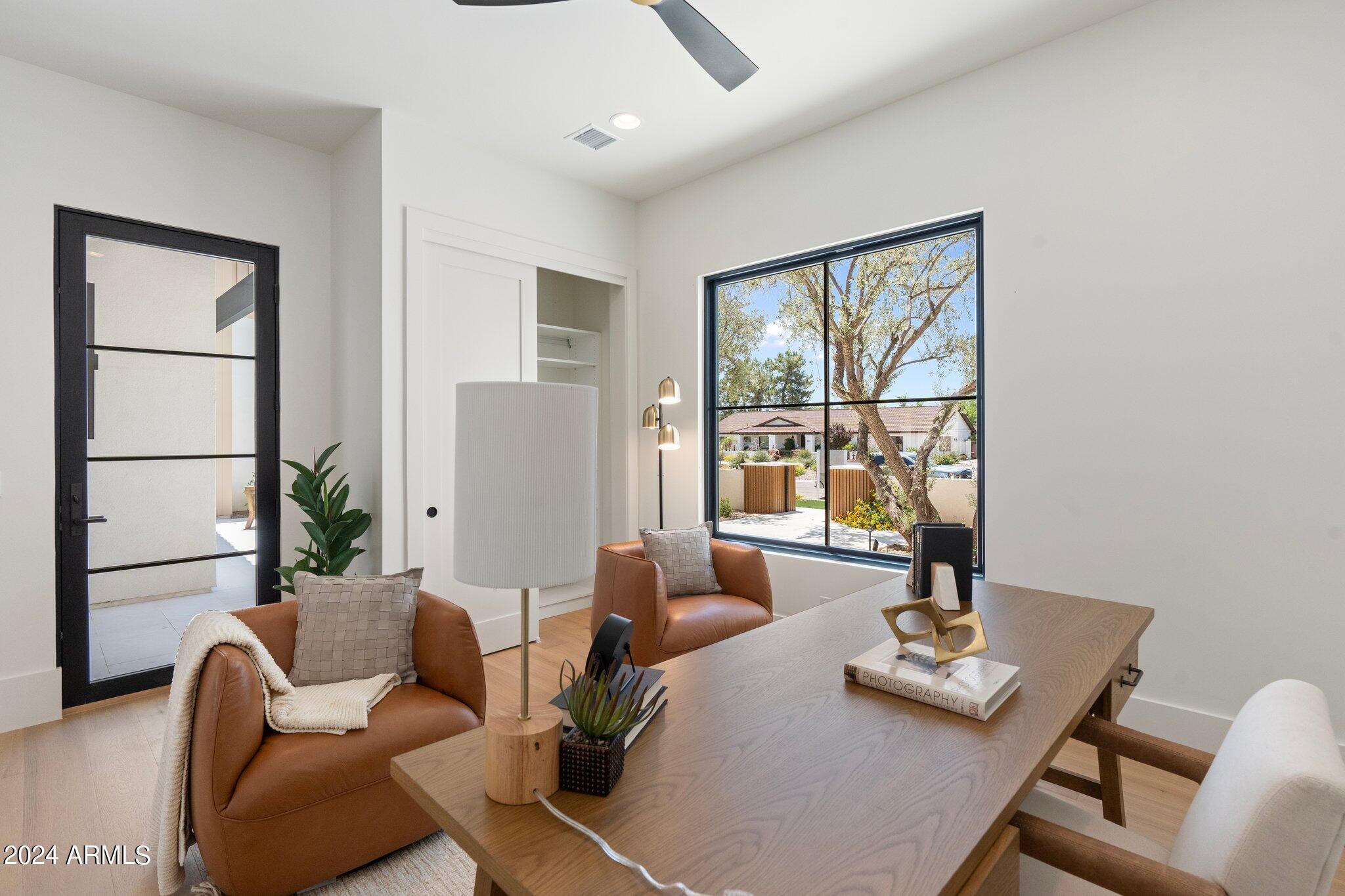 DESERT WIND - Residential