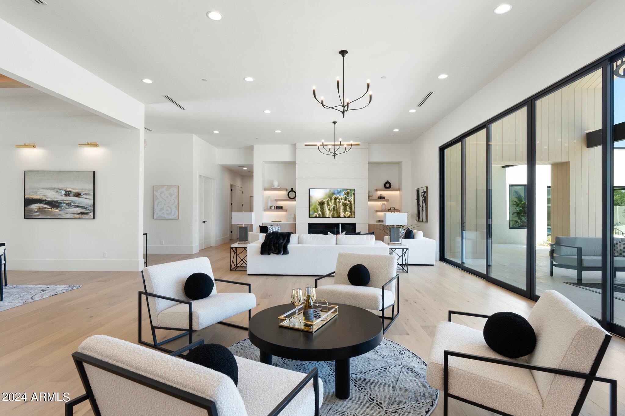 DESERT WIND - Residential