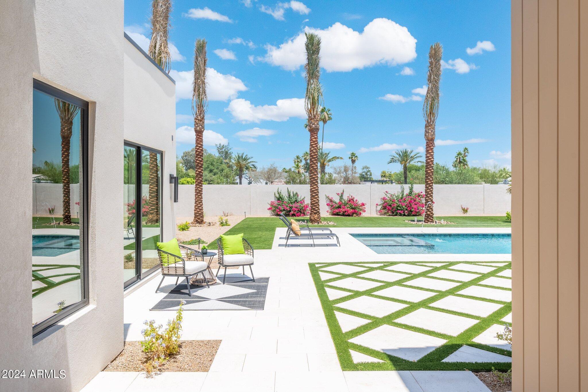 DESERT WIND - Residential