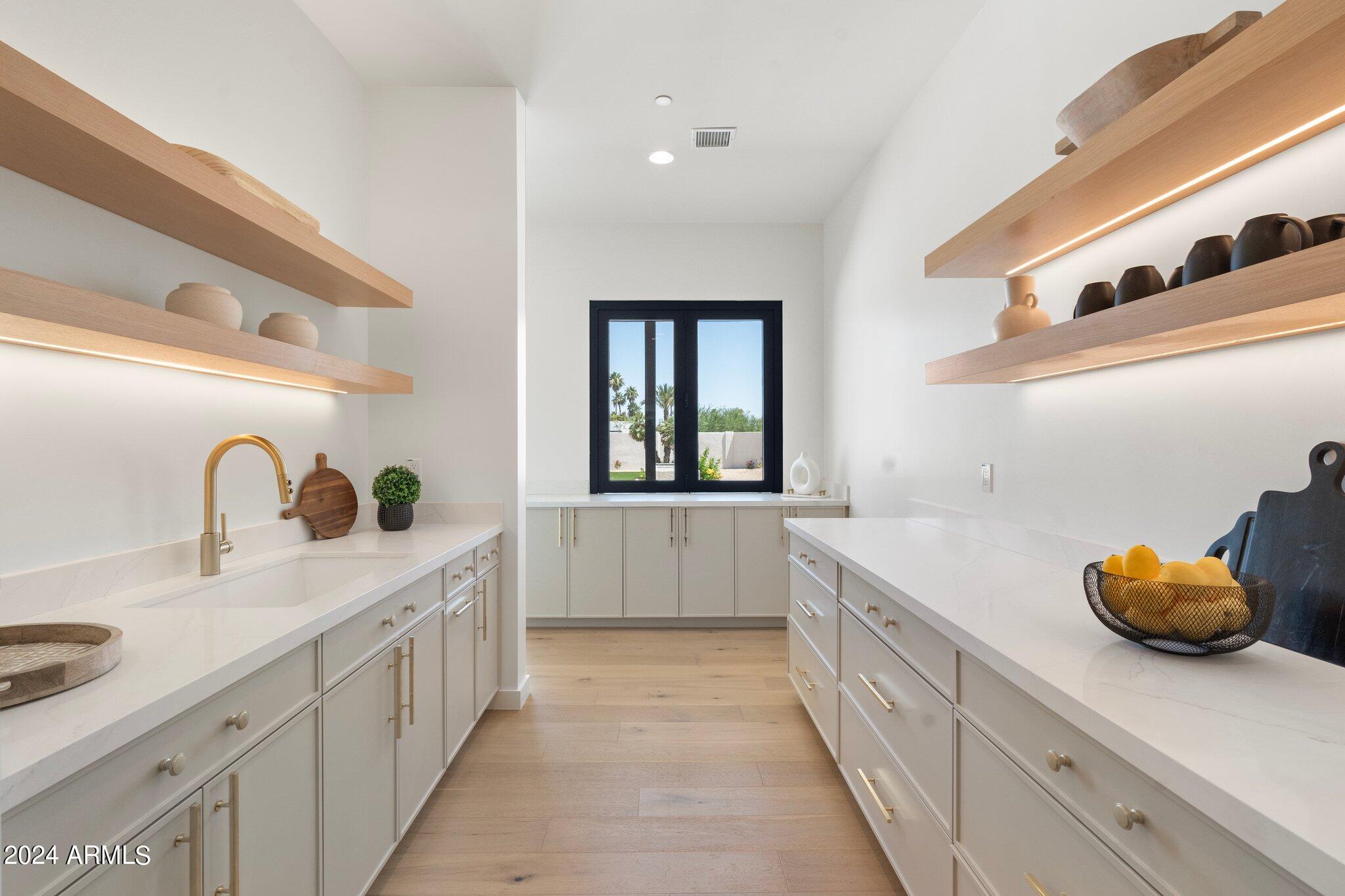 DESERT WIND - Residential