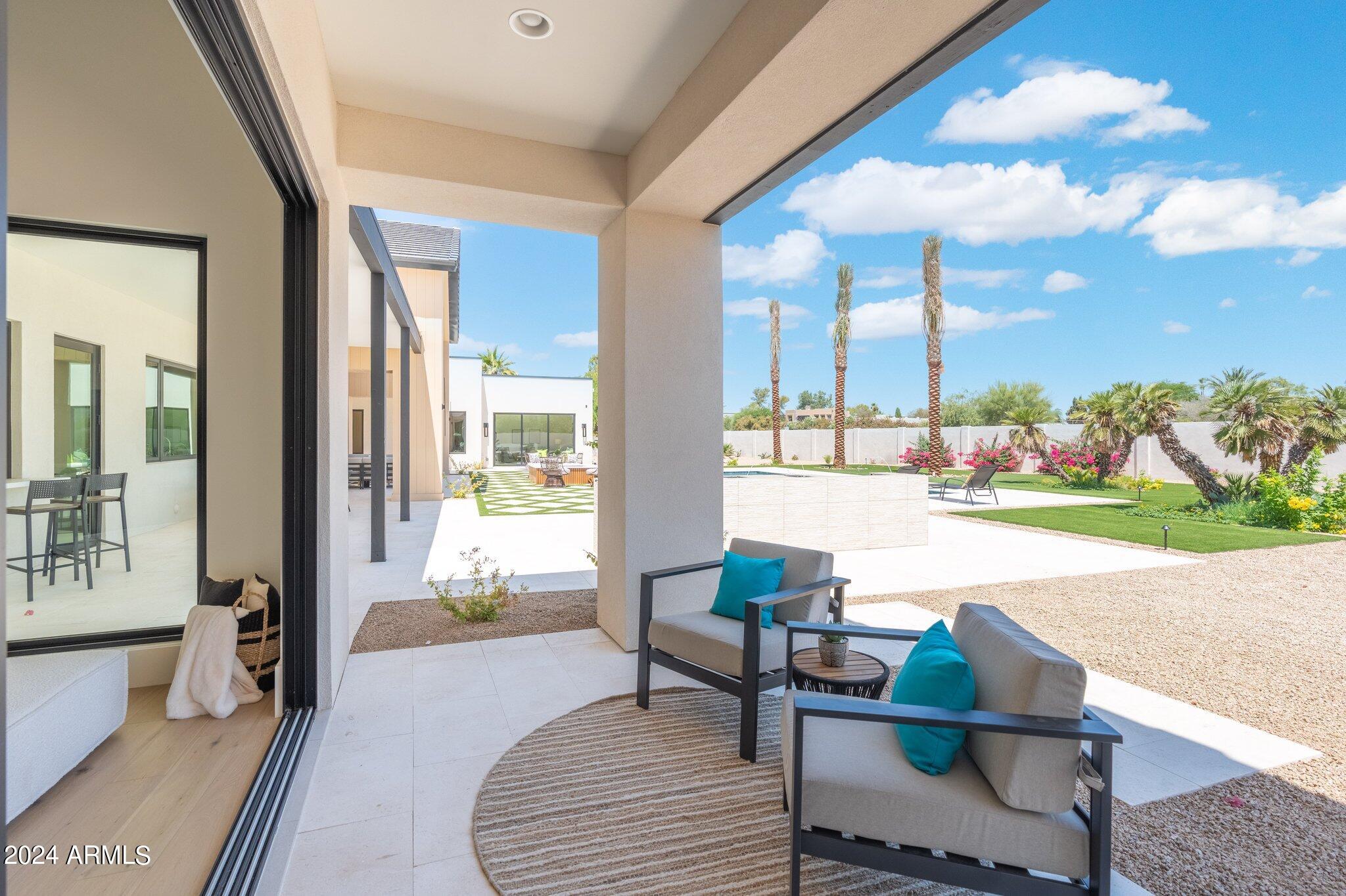 DESERT WIND - Residential