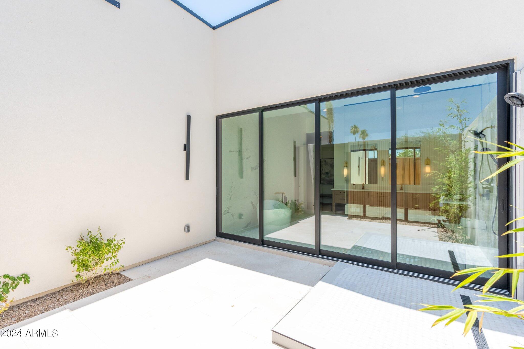 DESERT WIND - Residential