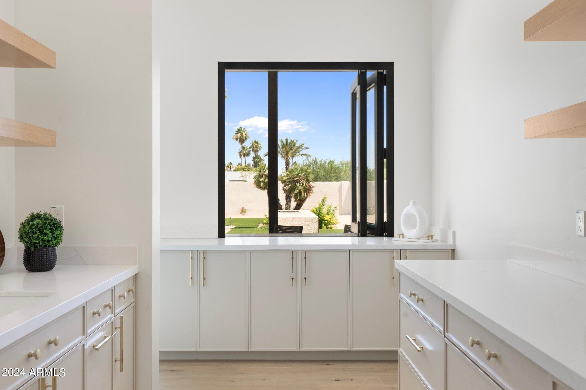 DESERT WIND - Residential