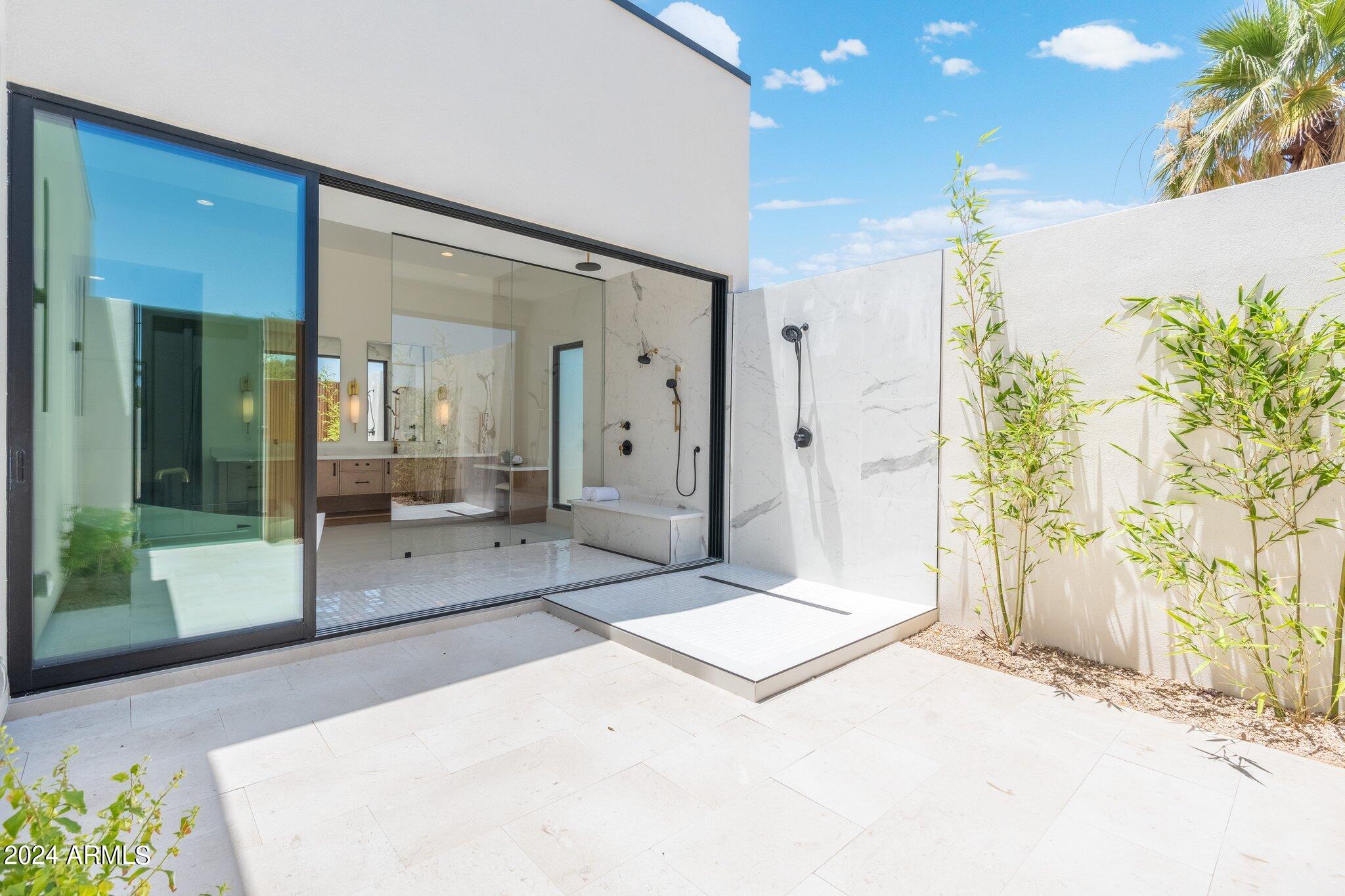 DESERT WIND - Residential
