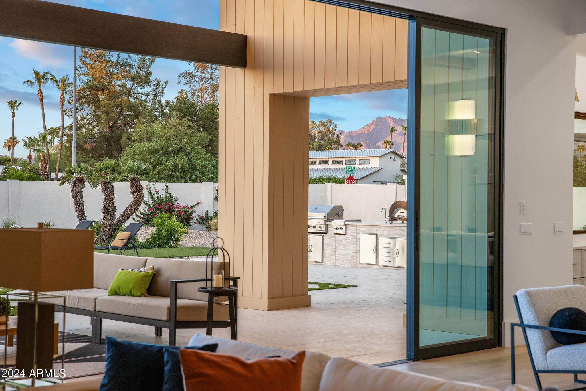 DESERT WIND - Residential
