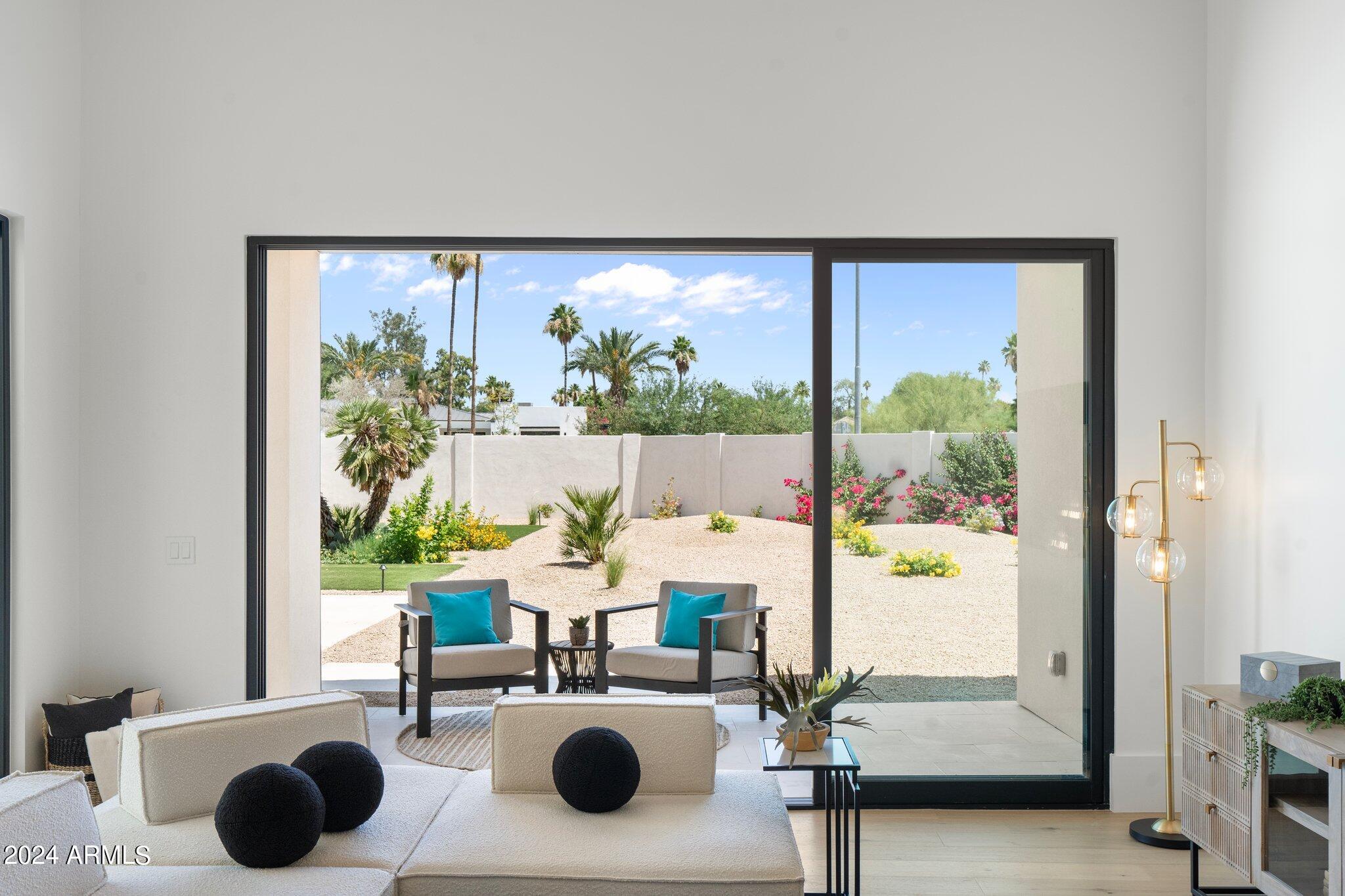 DESERT WIND - Residential