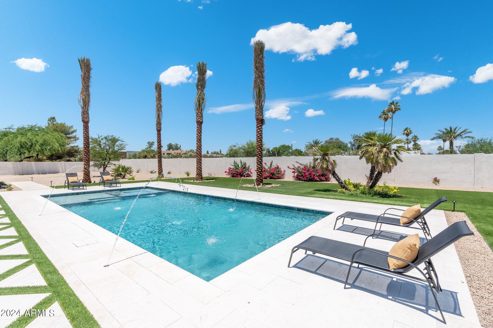 DESERT WIND - Residential