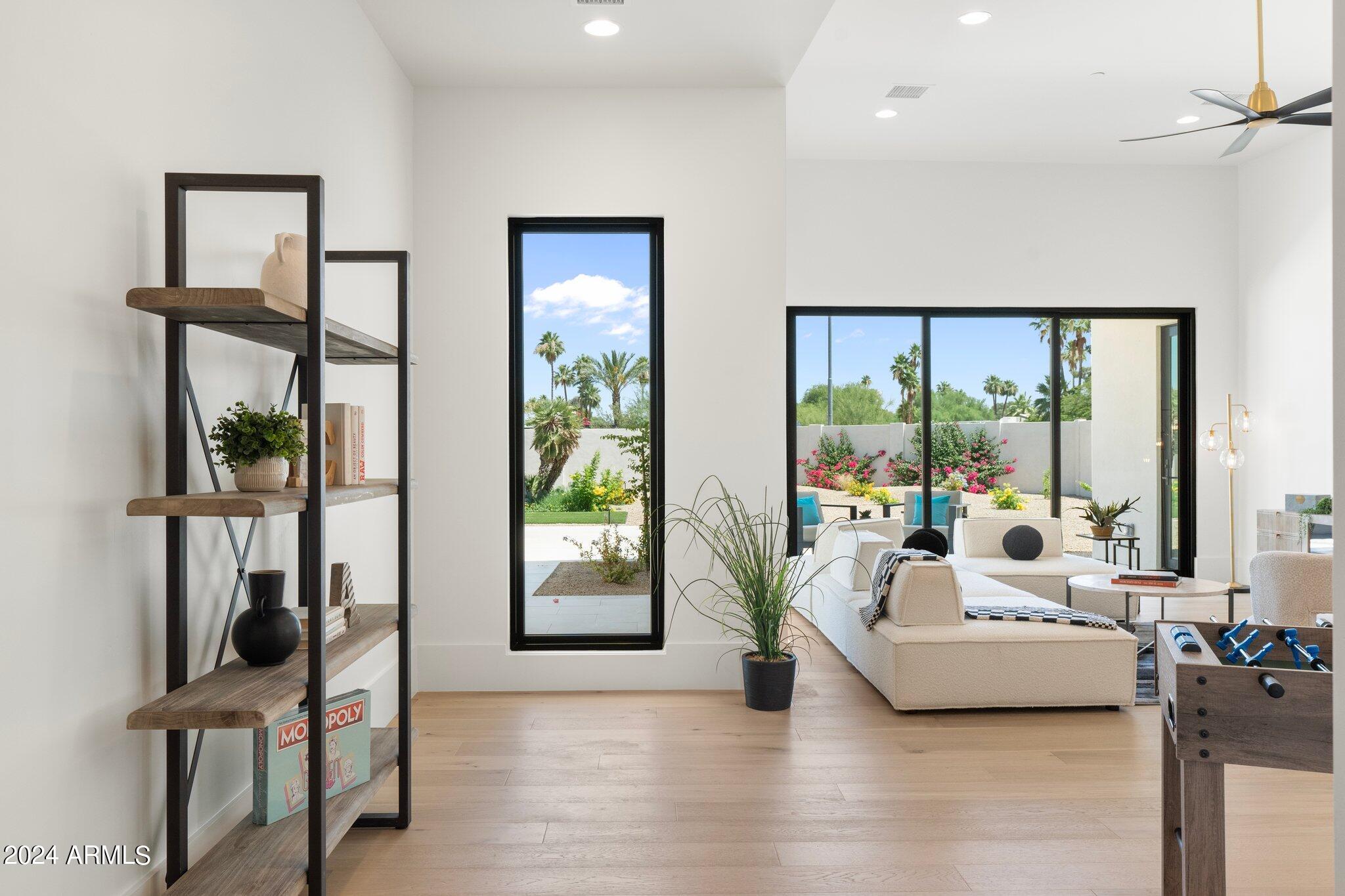 DESERT WIND - Residential