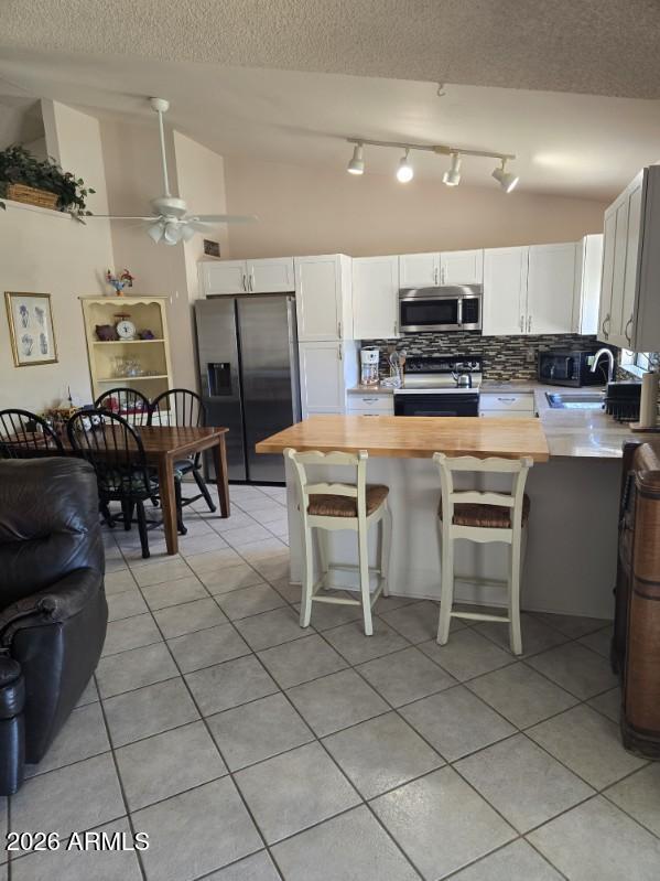 TRAILS NORTH UNIT 2 AMD - Residential