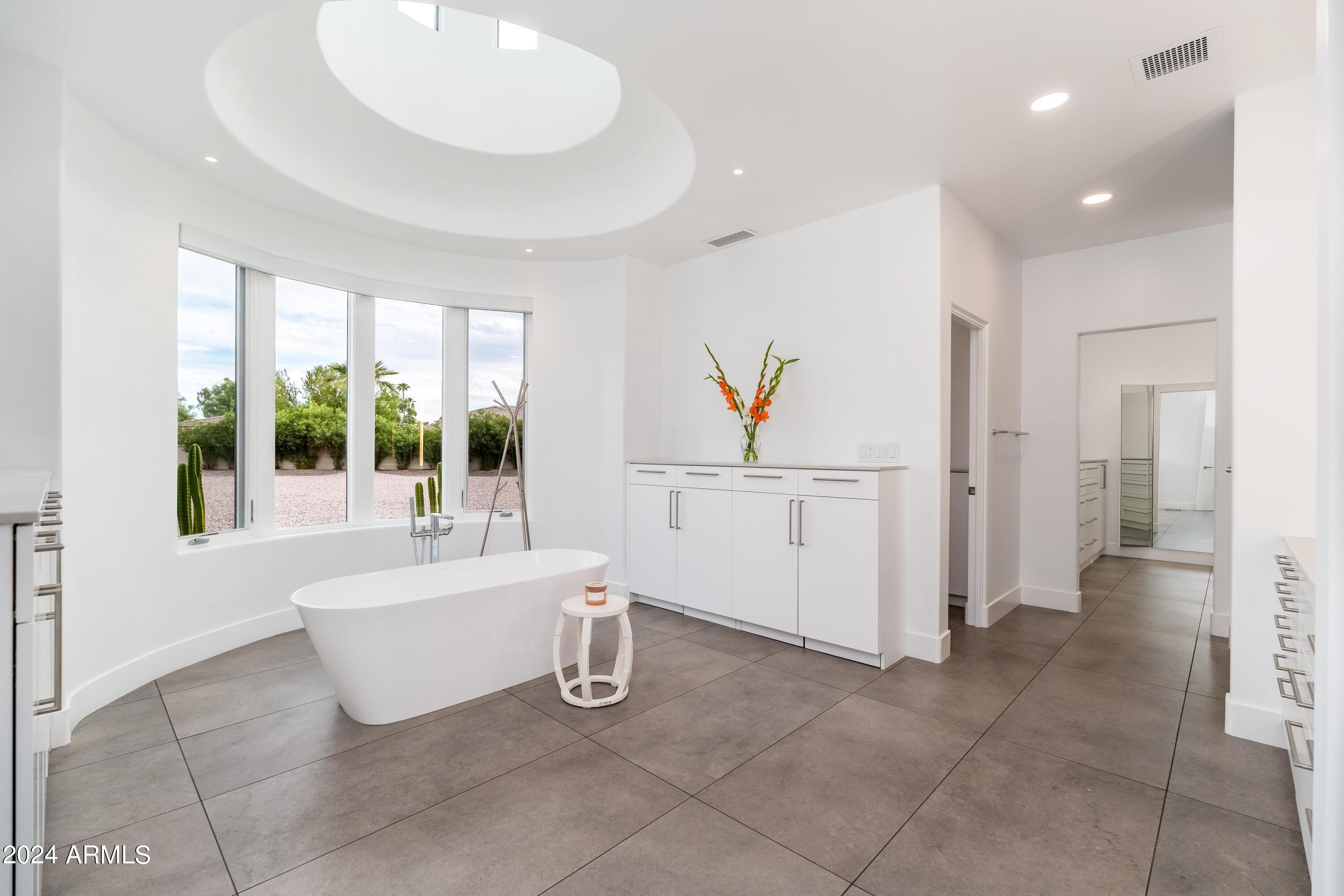 CAMELBACK COUNTRY ESTATES - Residential