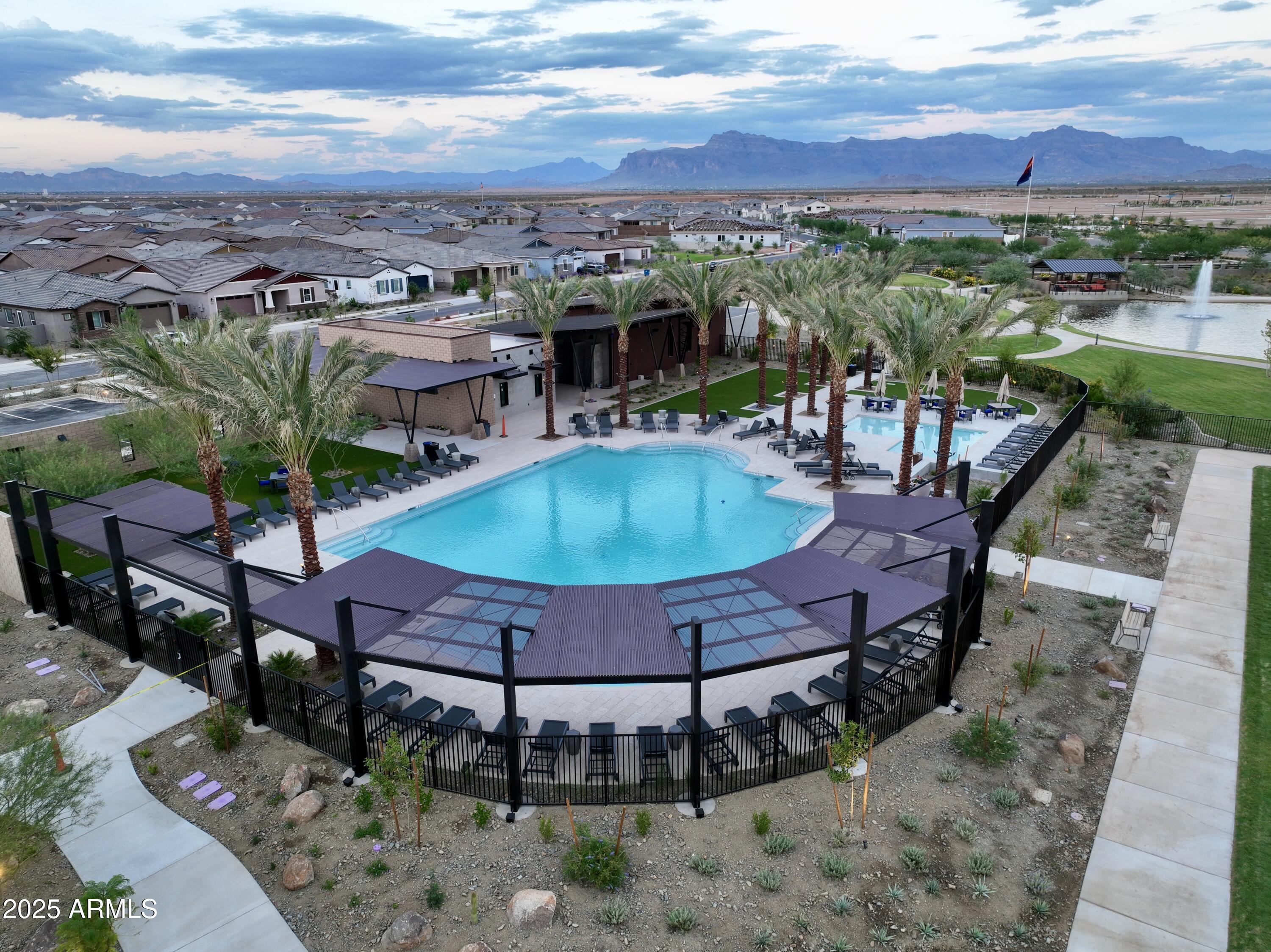 BLOSSOM ROCK PHASE 2 - Residential