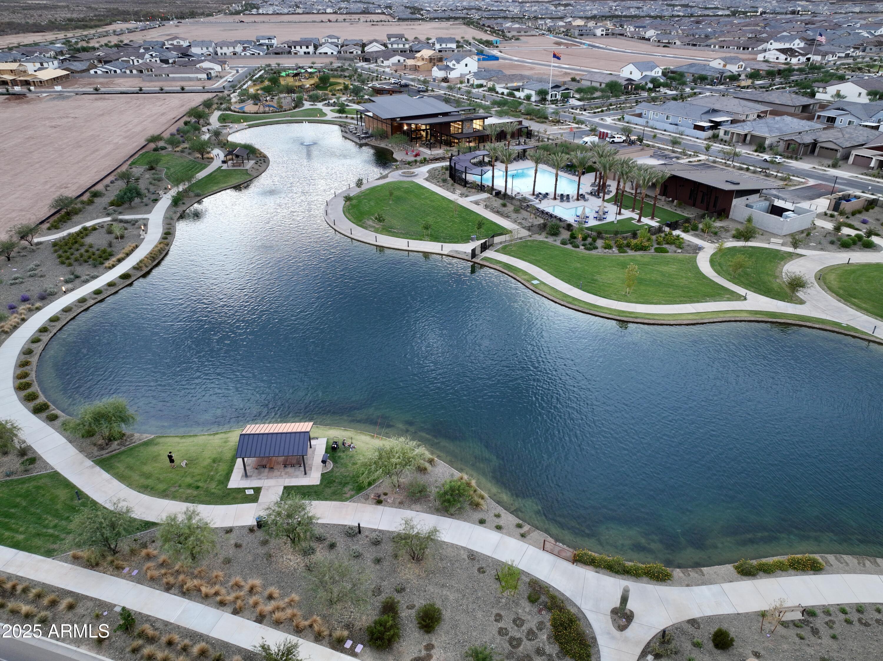 BLOSSOM ROCK PHASE 2 - Residential