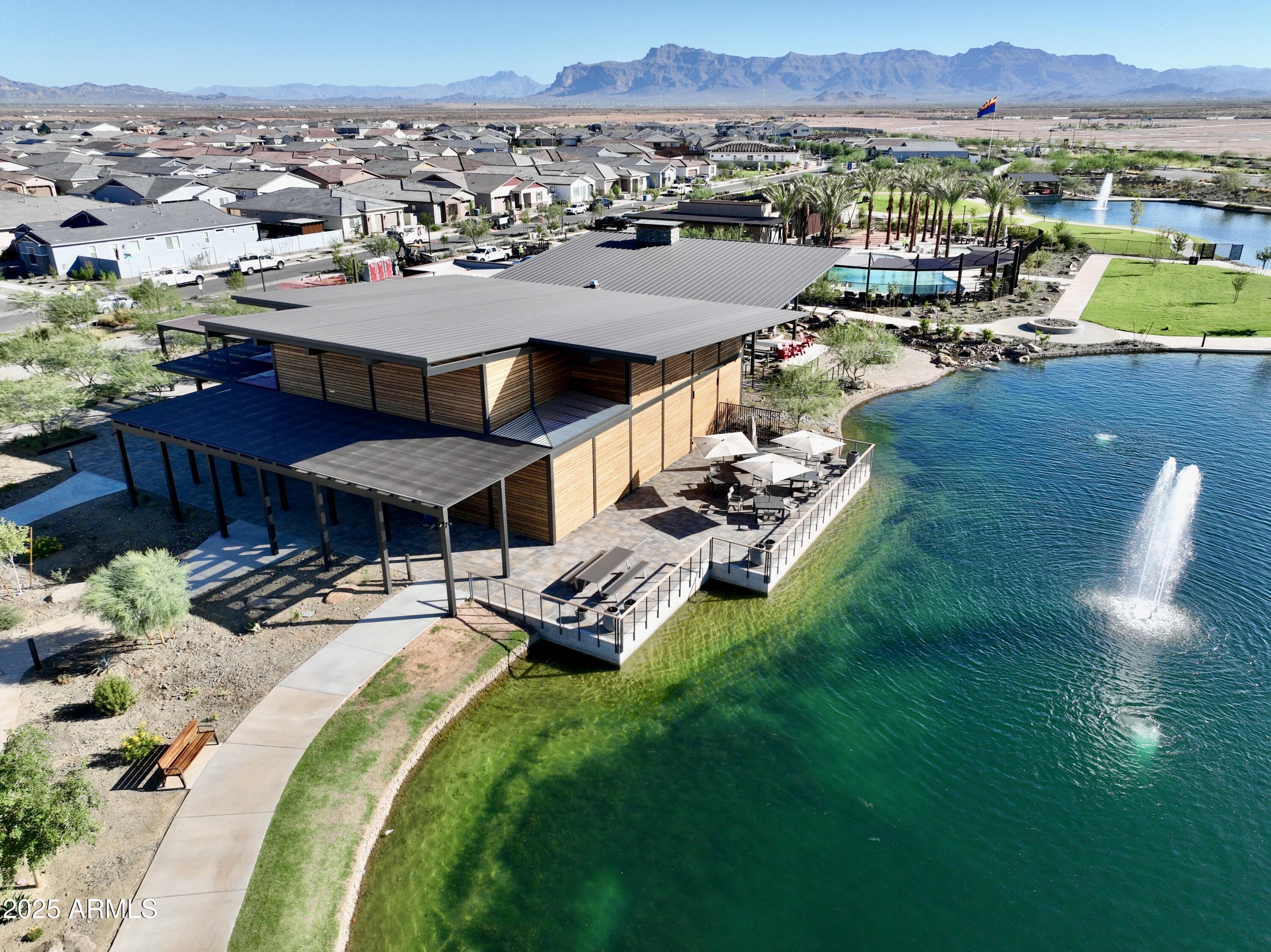 BLOSSOM ROCK PHASE 2 - Residential
