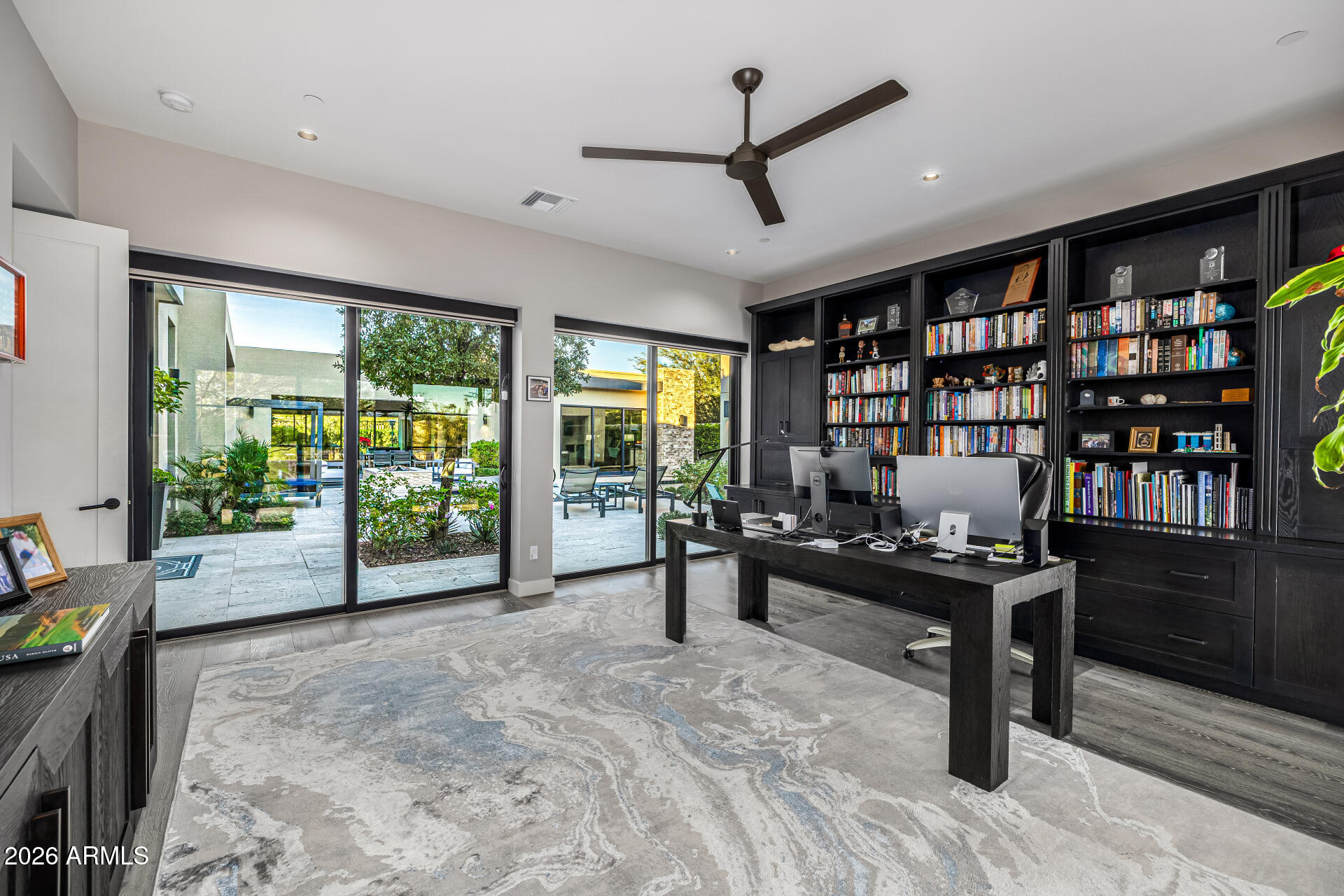 WHITE HORSE - Residential