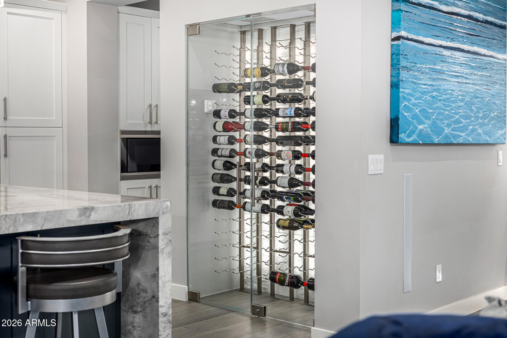 WHITE HORSE - Residential
