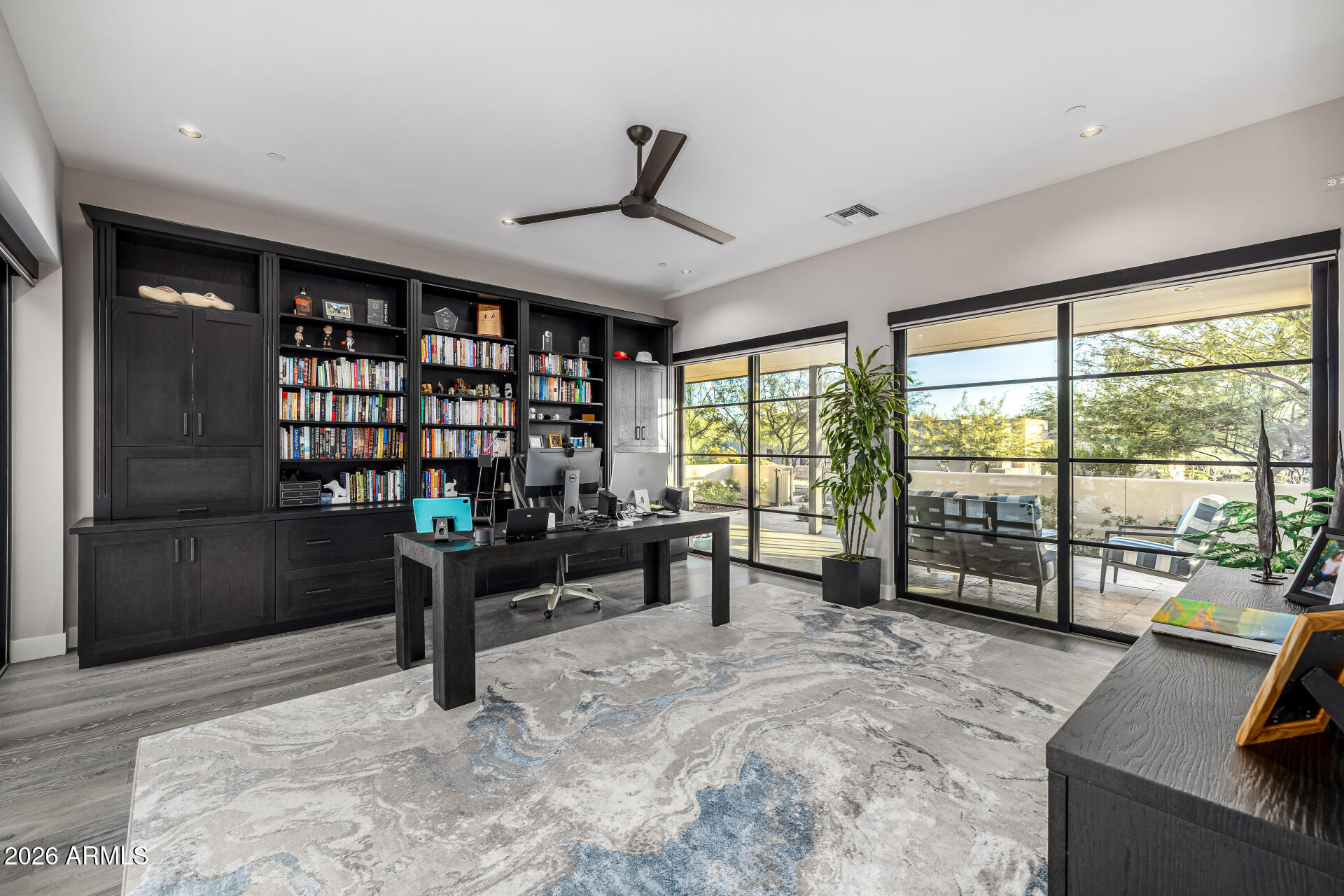 WHITE HORSE - Residential