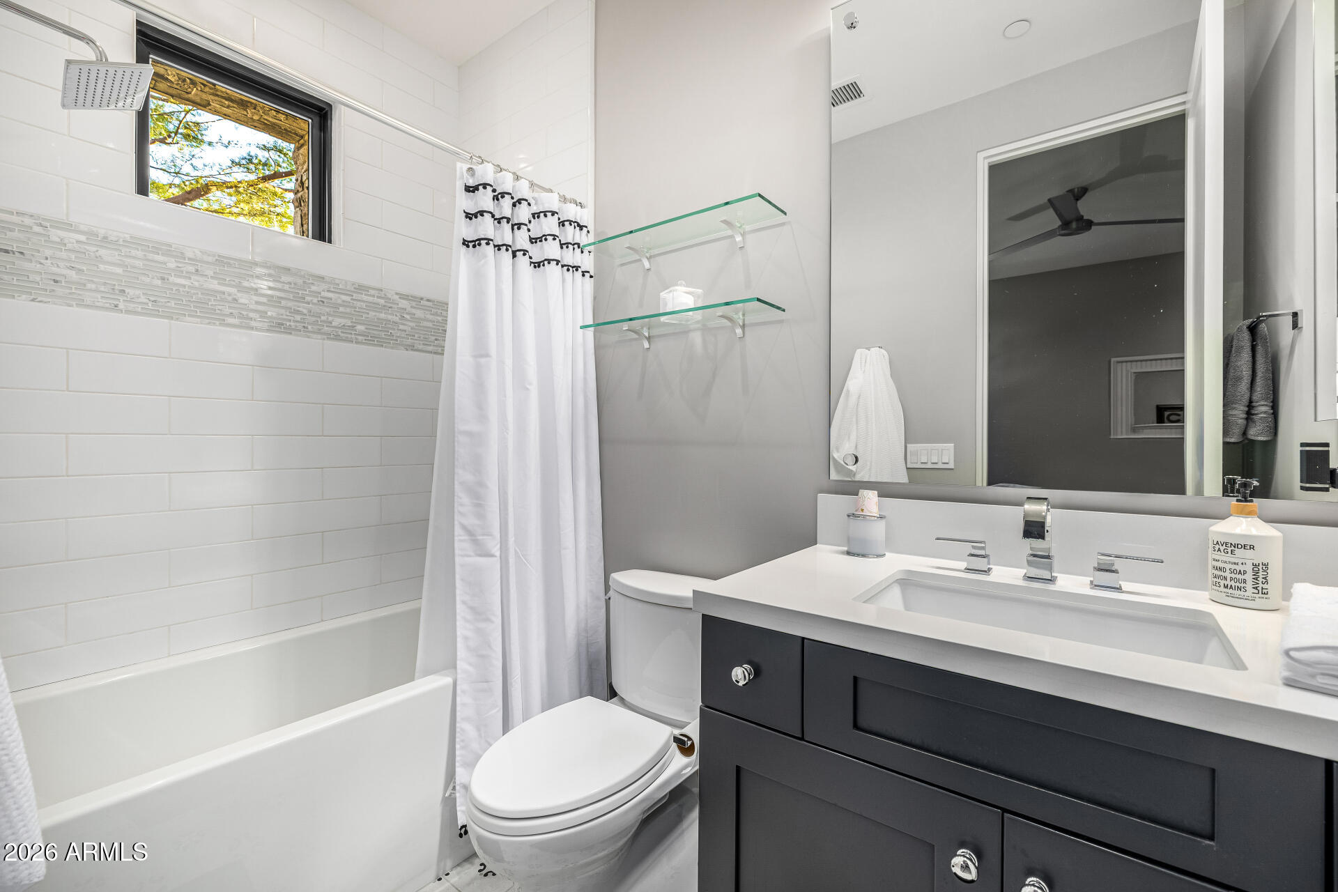 WHITE HORSE - Residential
