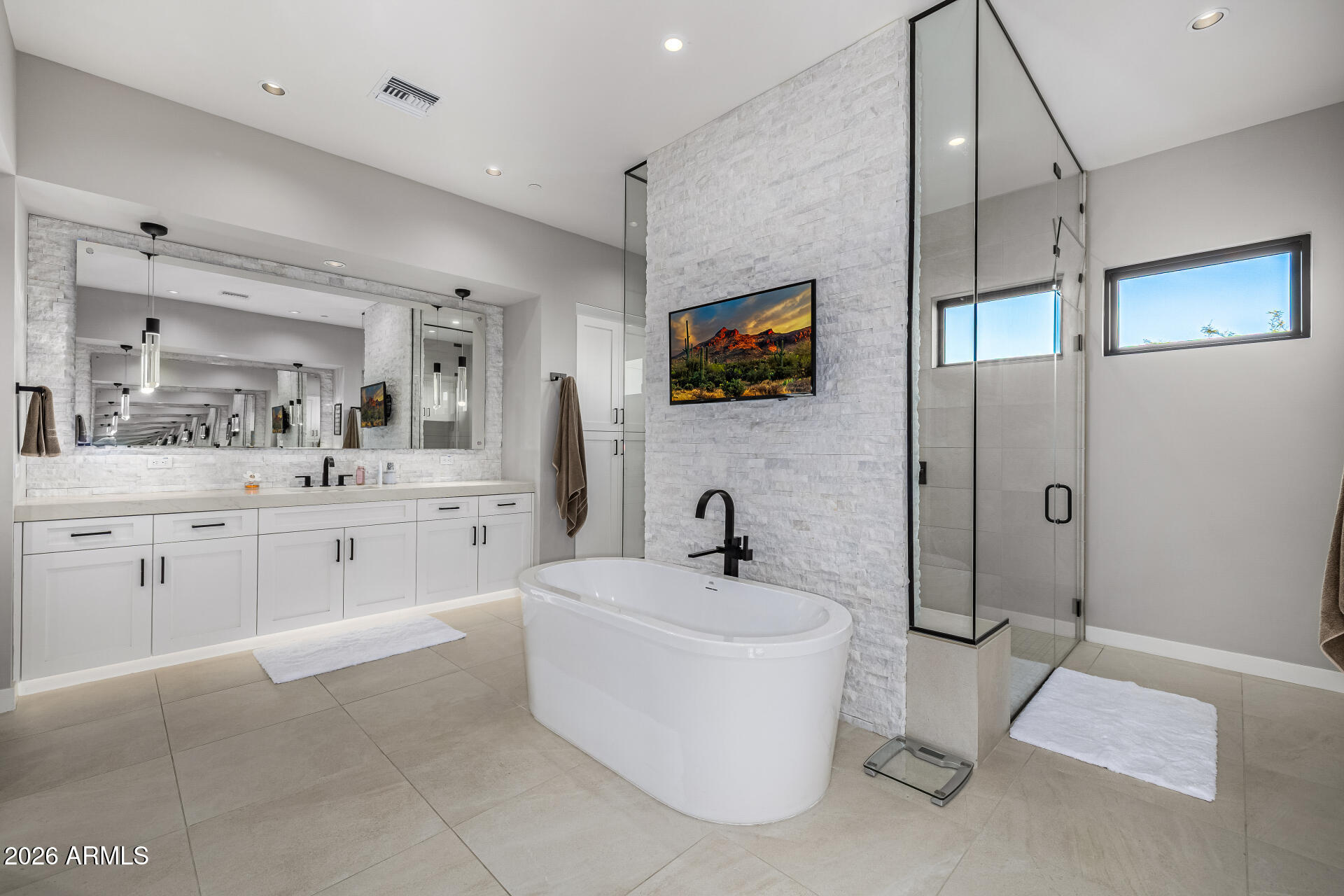 WHITE HORSE - Residential