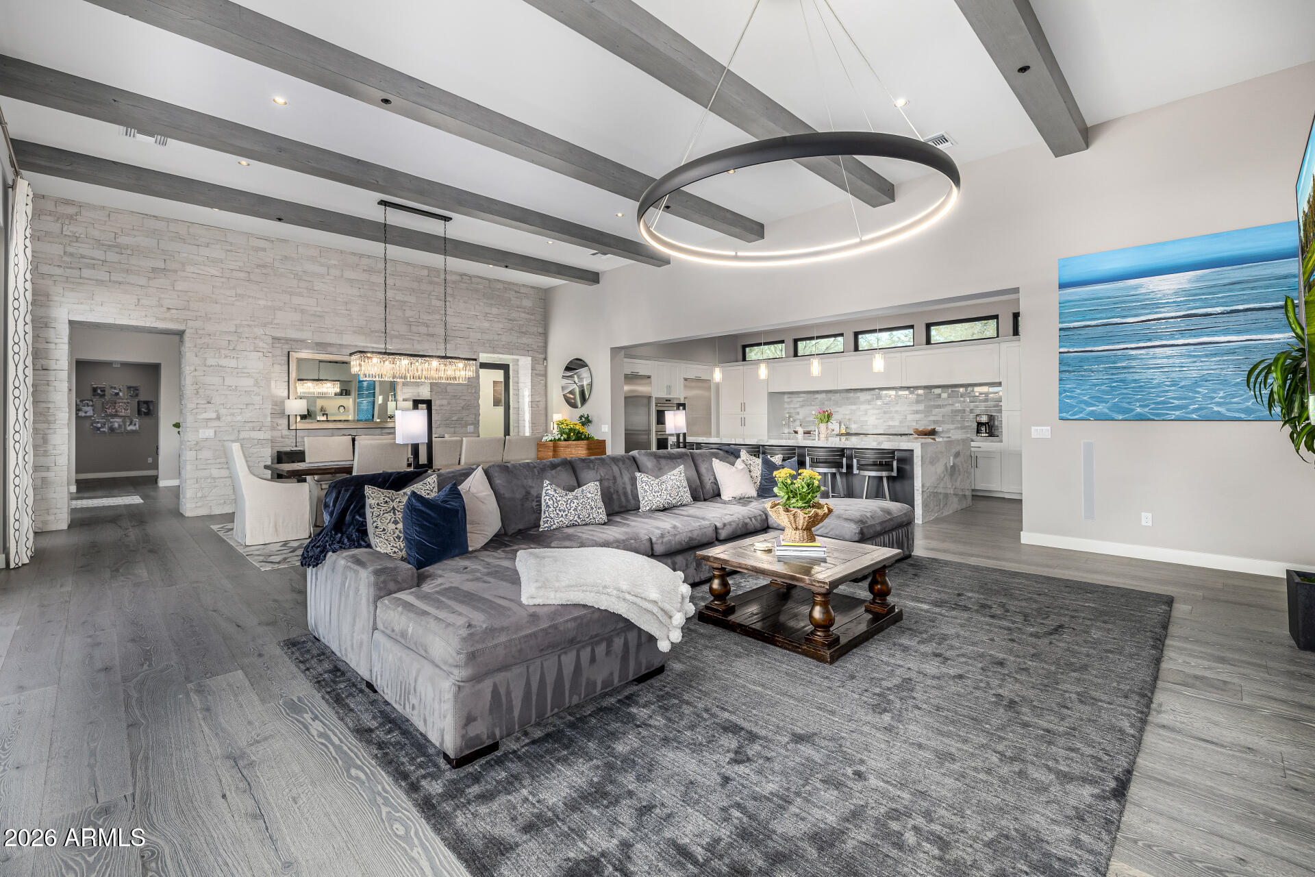 WHITE HORSE - Residential