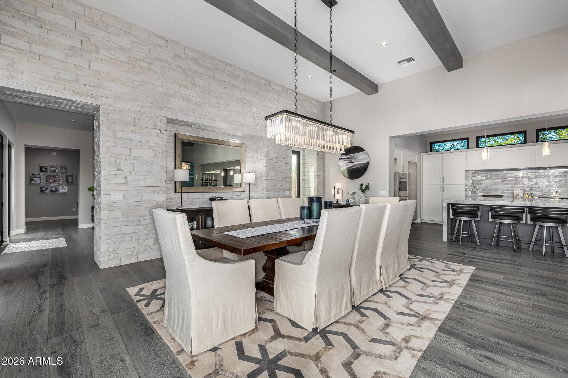 WHITE HORSE - Residential
