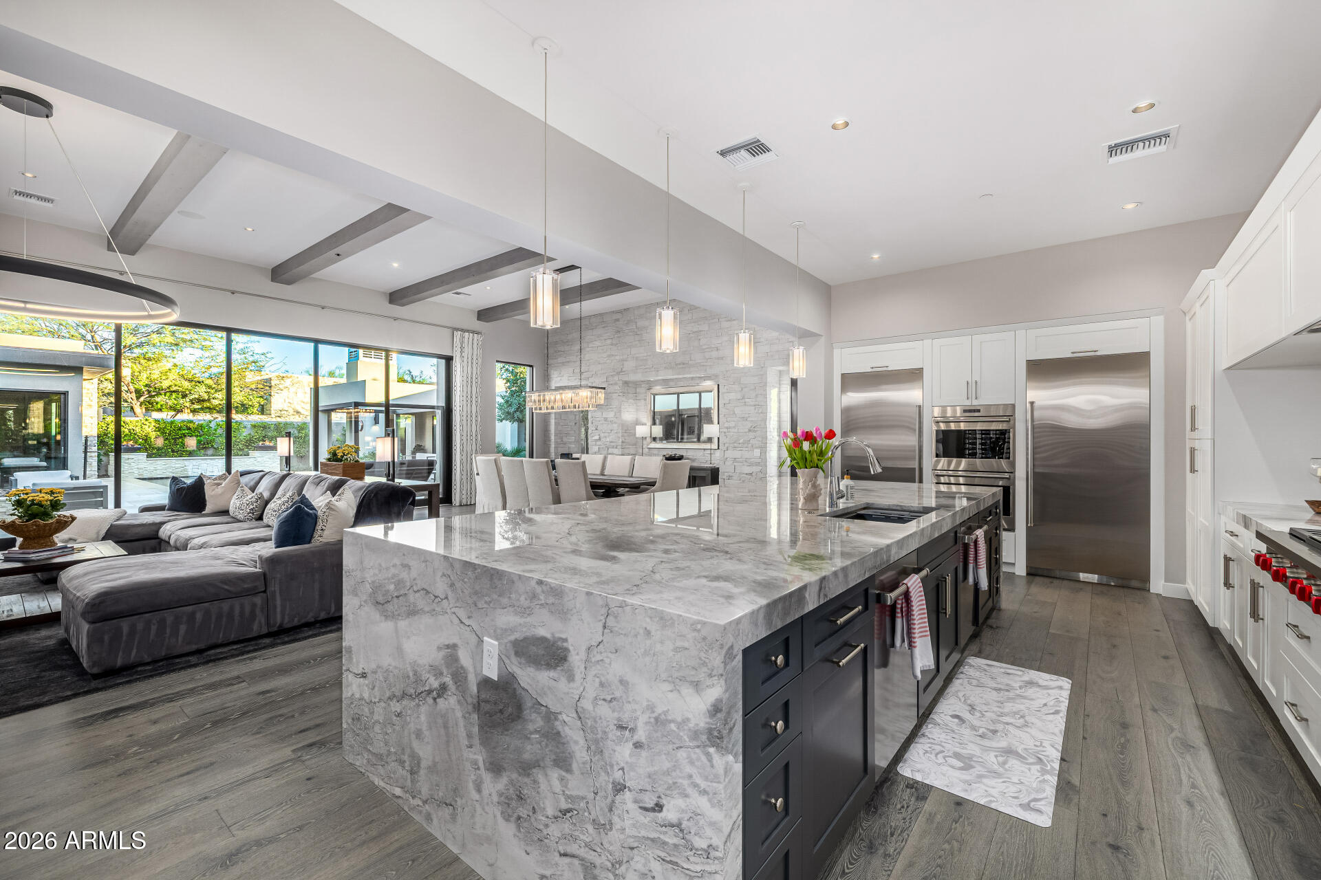 WHITE HORSE - Residential
