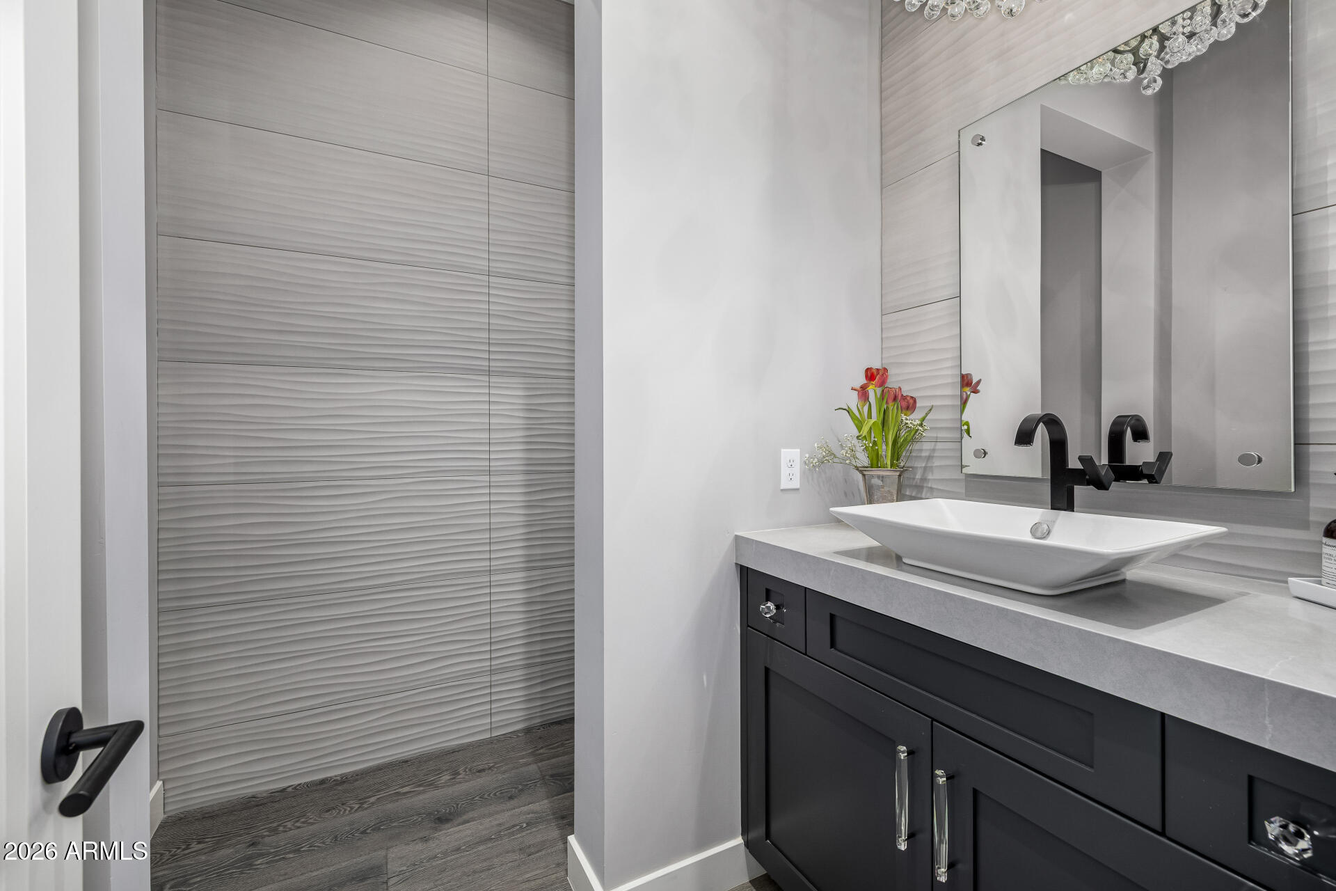 WHITE HORSE - Residential