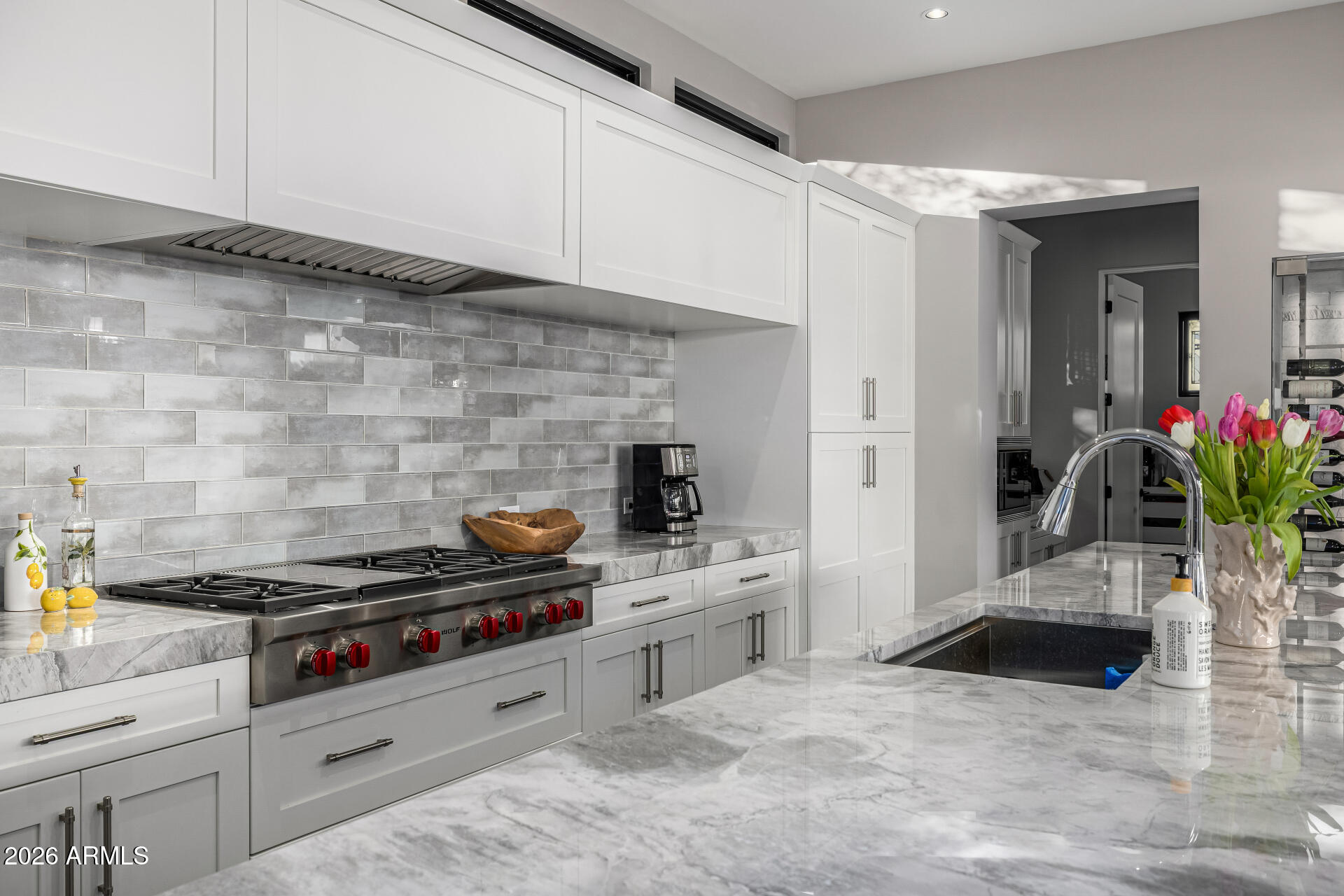 WHITE HORSE - Residential