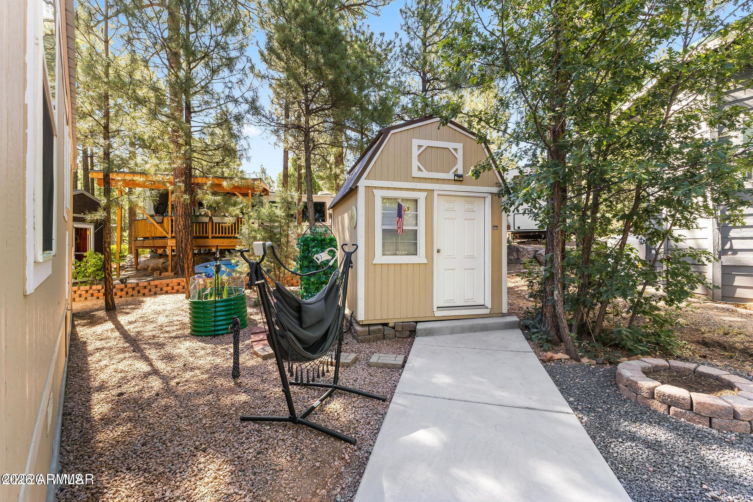 WHITE MOUNTAIN VACATION VILLAGE UNIT 4 - Residential