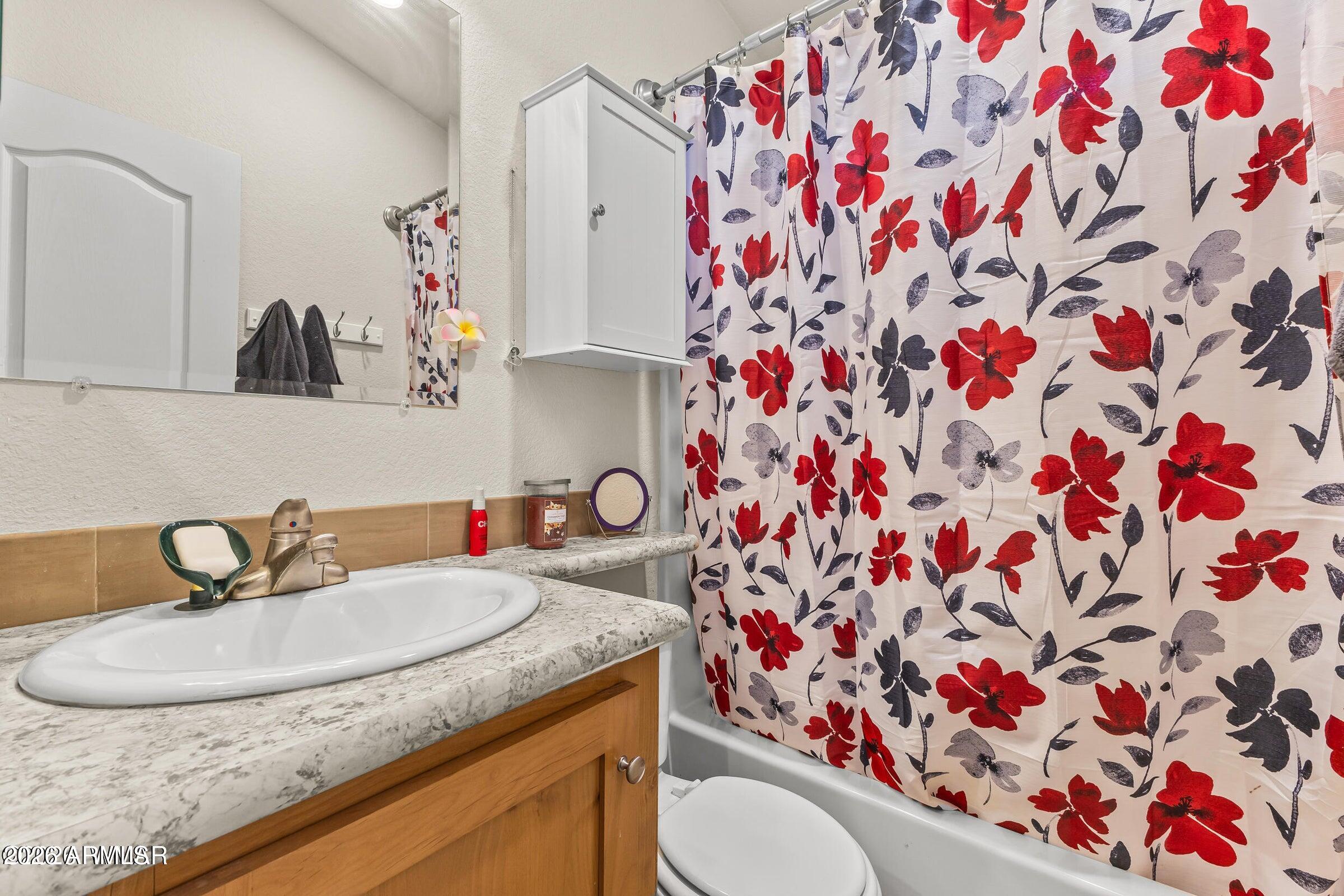 WHITE MOUNTAIN VACATION VILLAGE UNIT 4 - Residential
