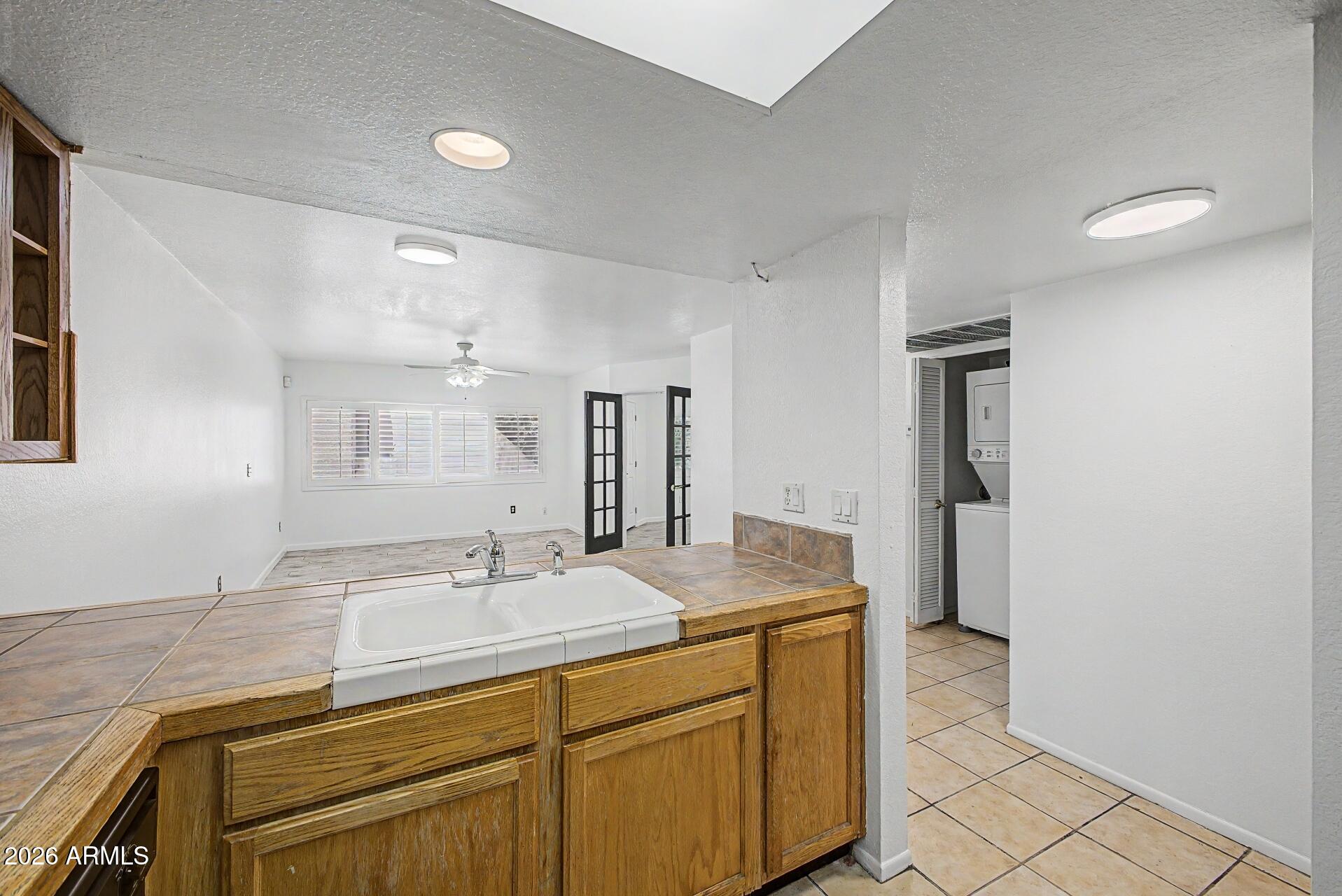 PARK FIFTH AVENUE CONDOMINIUMS 1-90 92-146 149-167 - Residential