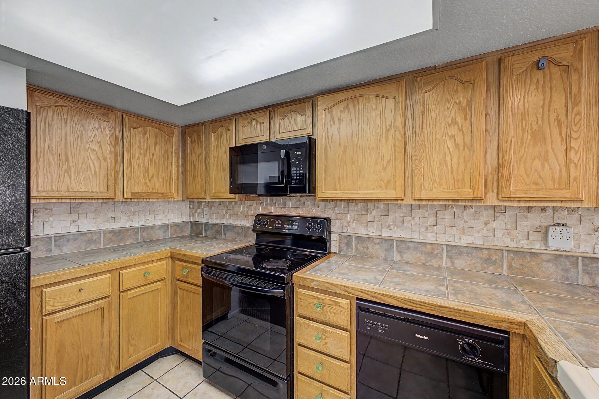 PARK FIFTH AVENUE CONDOMINIUMS 1-90 92-146 149-167 - Residential
