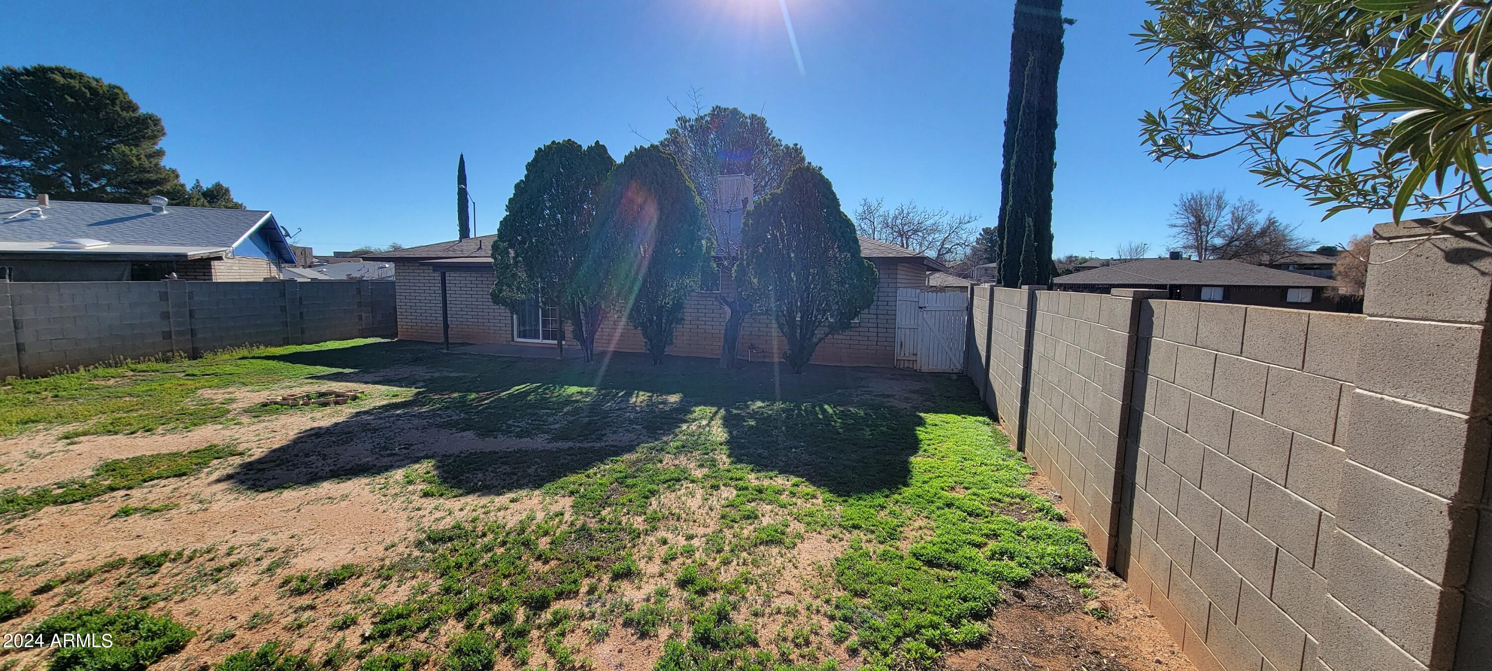 VISTA VILLAGE 5 - Residential