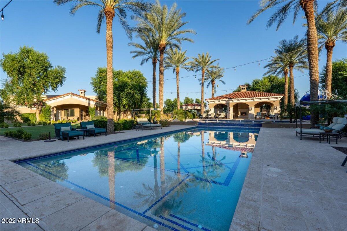 CASA DE SUNRISE LOTS 22 AND 23 REPLAT - Residential