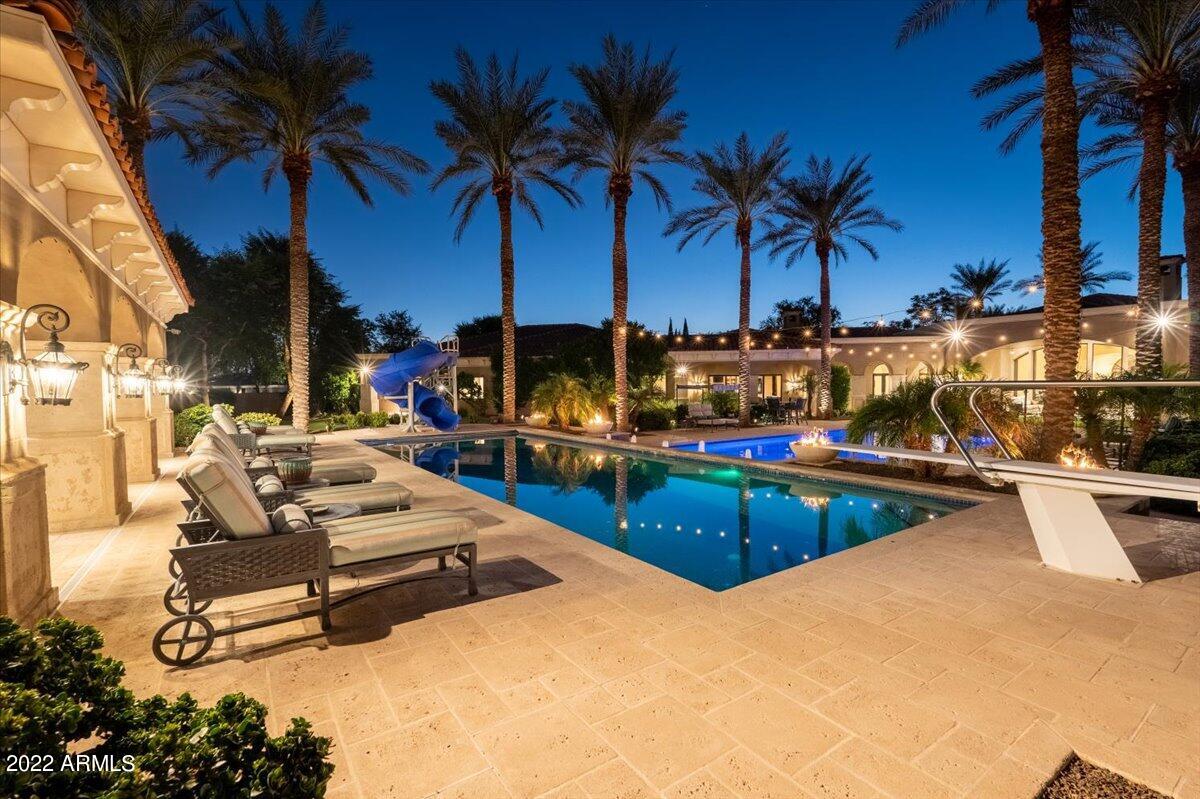 CASA DE SUNRISE LOTS 22 AND 23 REPLAT - Residential