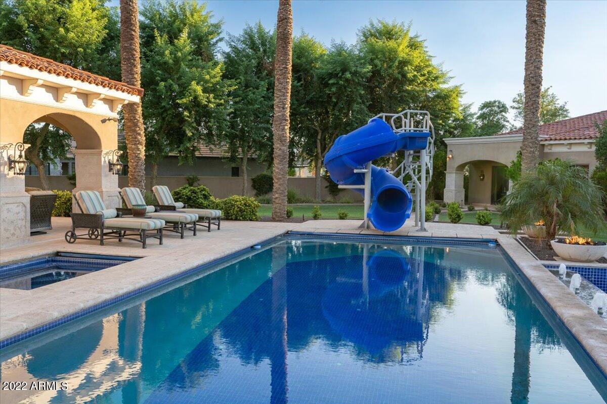 CASA DE SUNRISE LOTS 22 AND 23 REPLAT - Residential