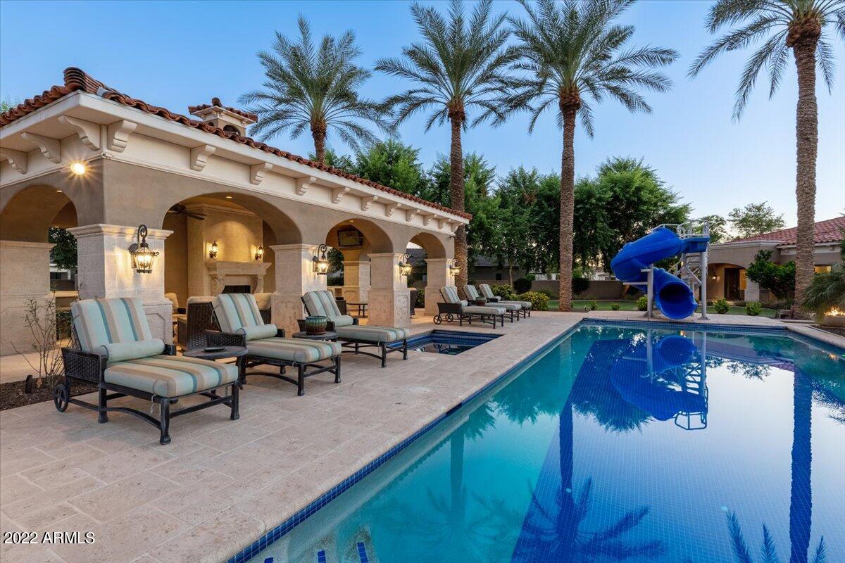 CASA DE SUNRISE LOTS 22 AND 23 REPLAT - Residential