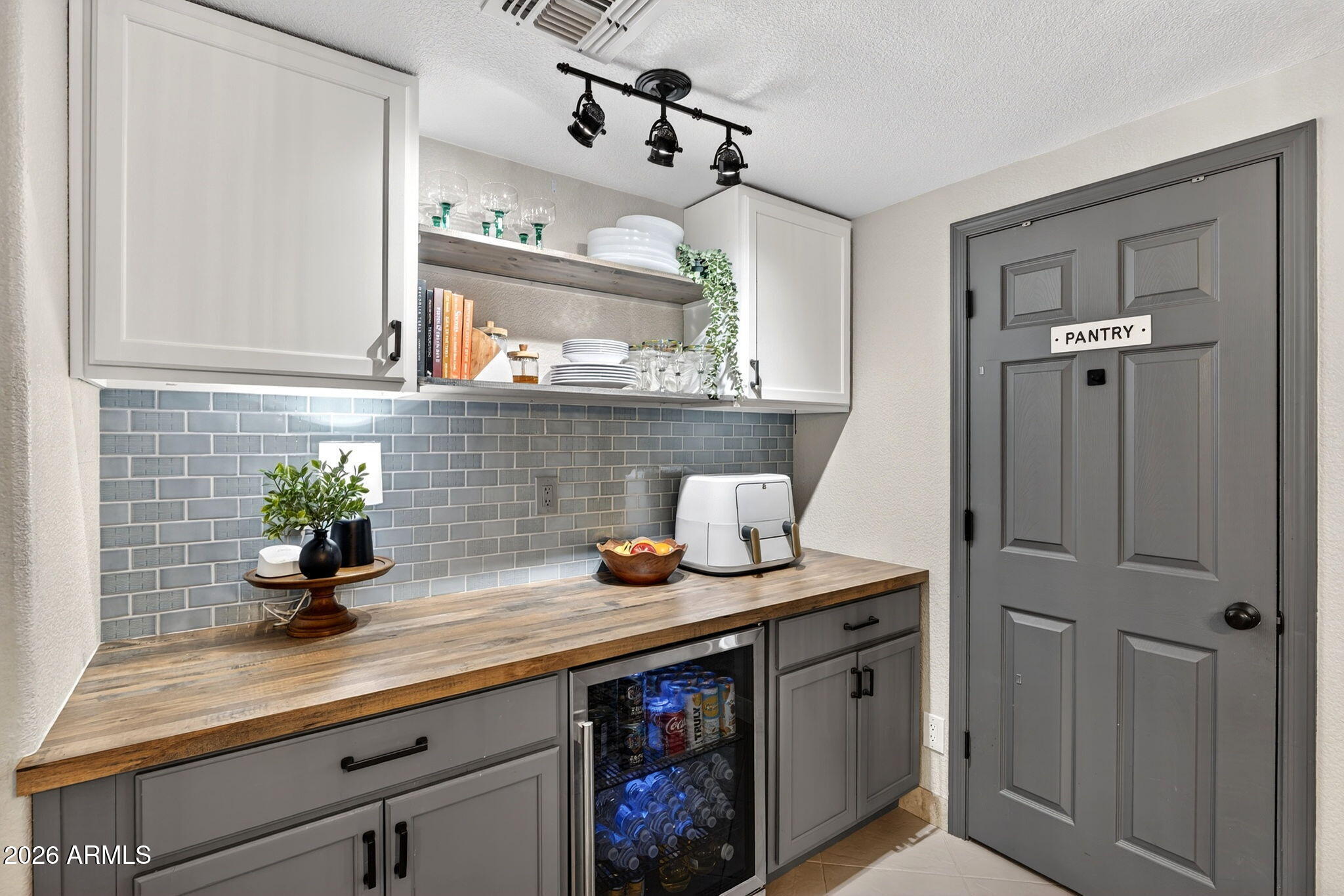 SADDLEBACK MEADOWS UNIT 6 - Residential