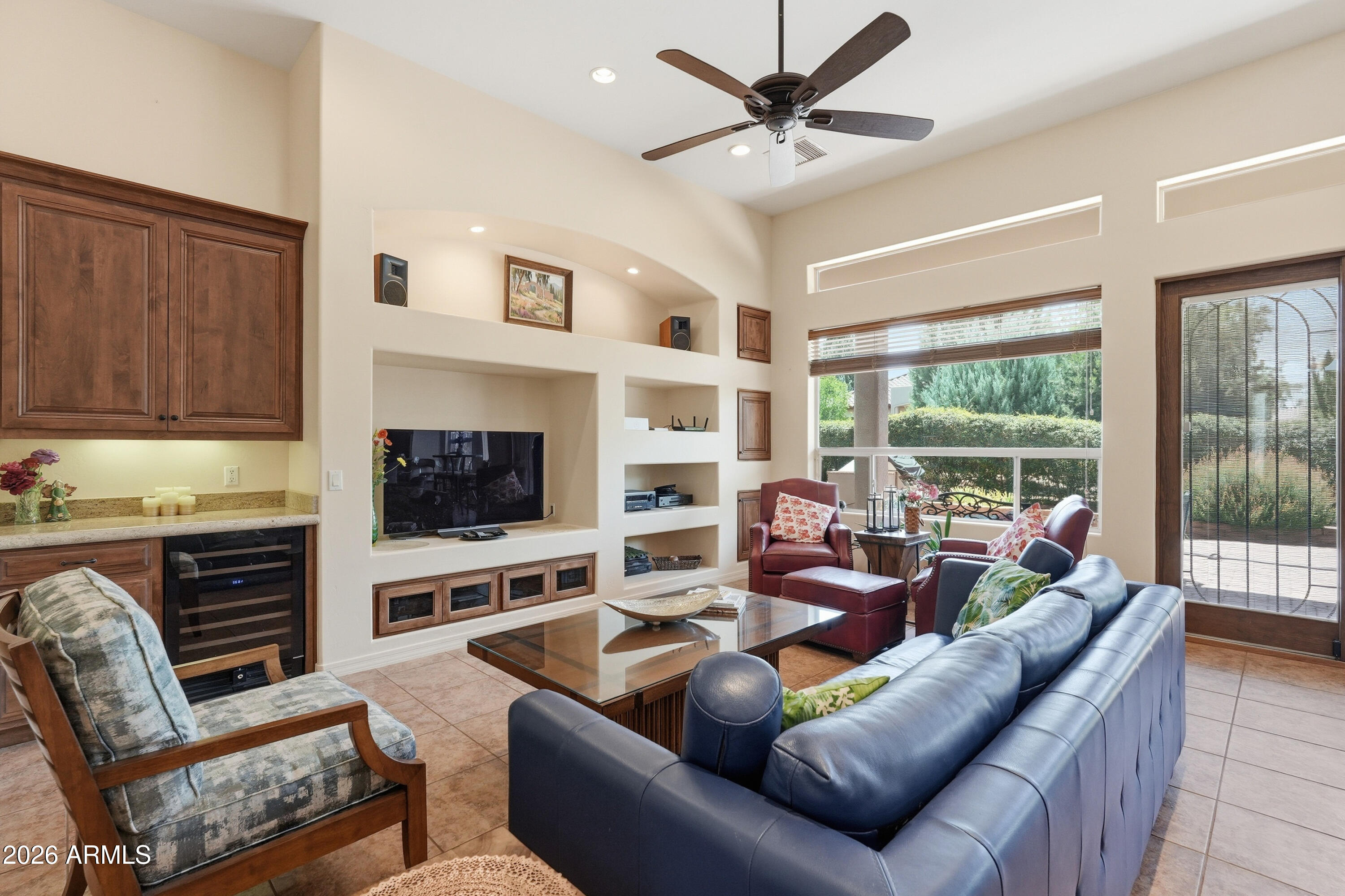 LA PRIVADA AT VERDE SANTA FE - Residential