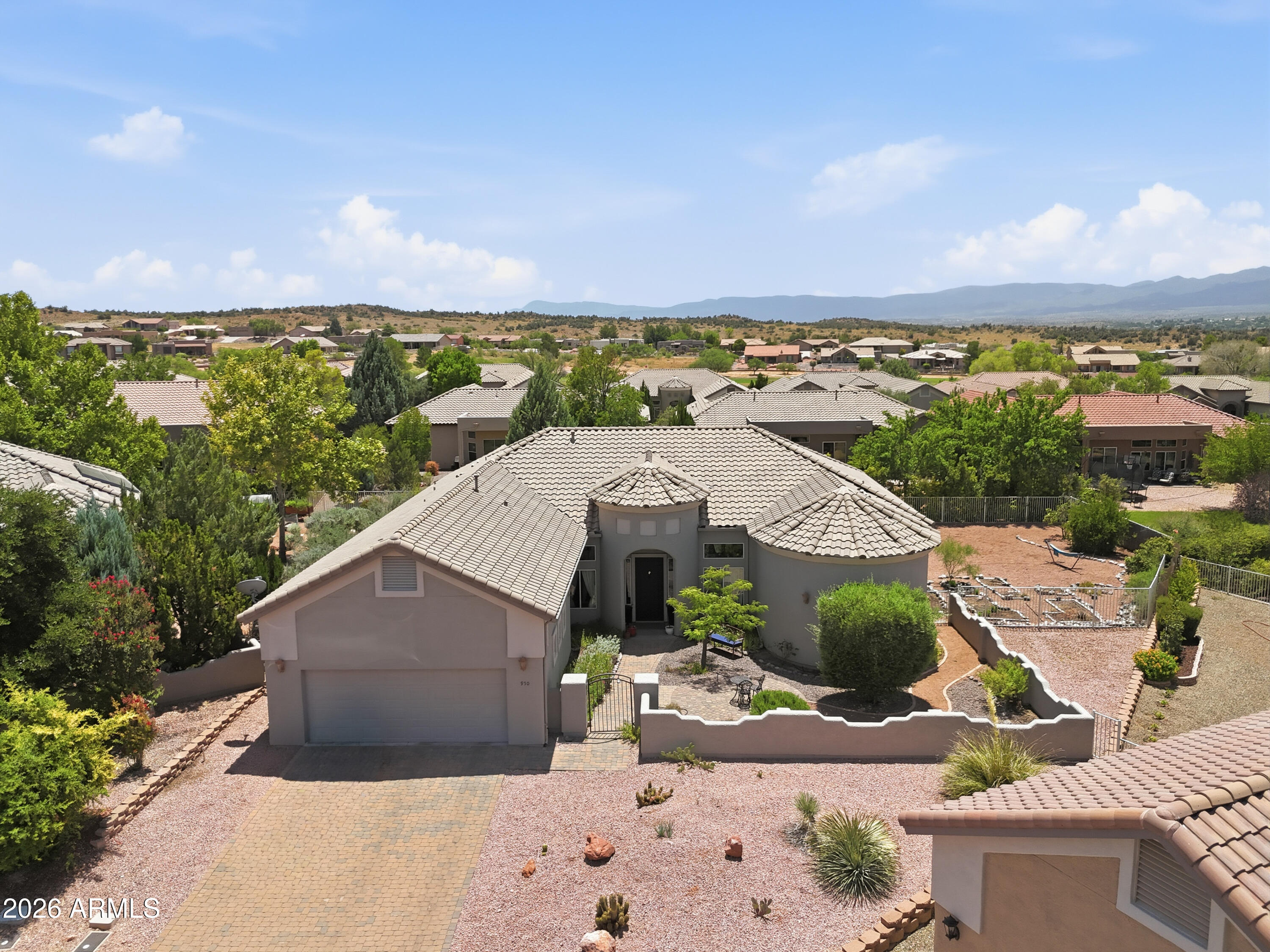LA PRIVADA AT VERDE SANTA FE - Residential