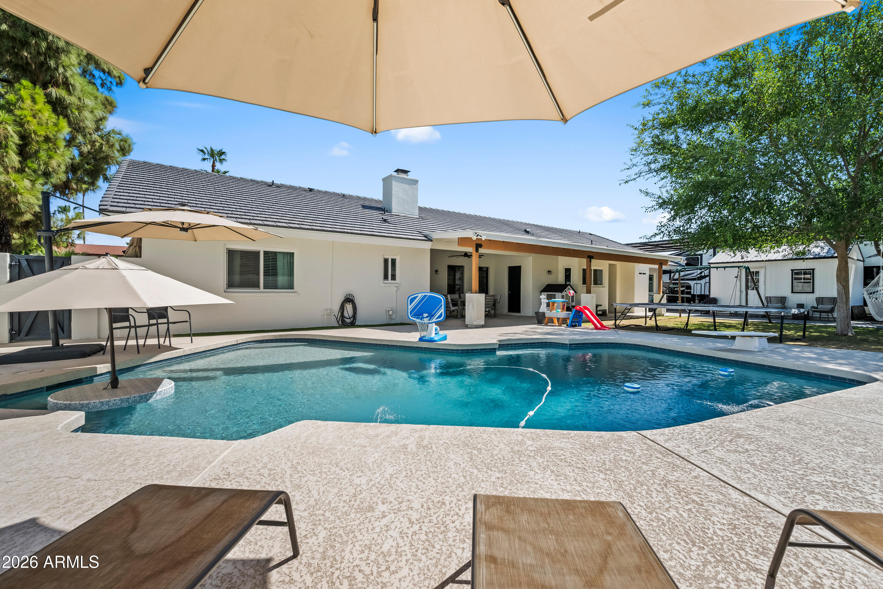 MILLETT MANOR - Residential