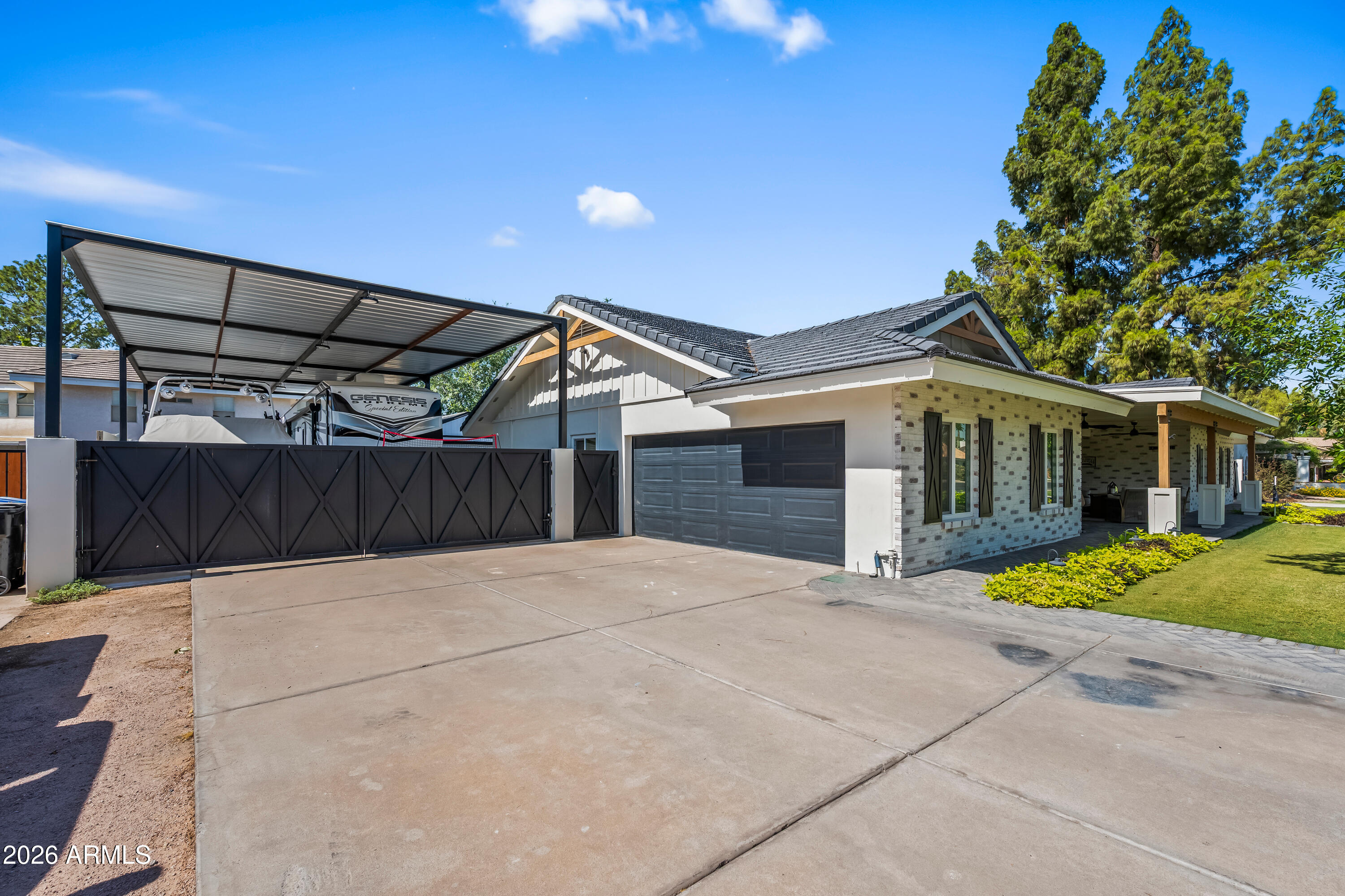 MILLETT MANOR - Residential