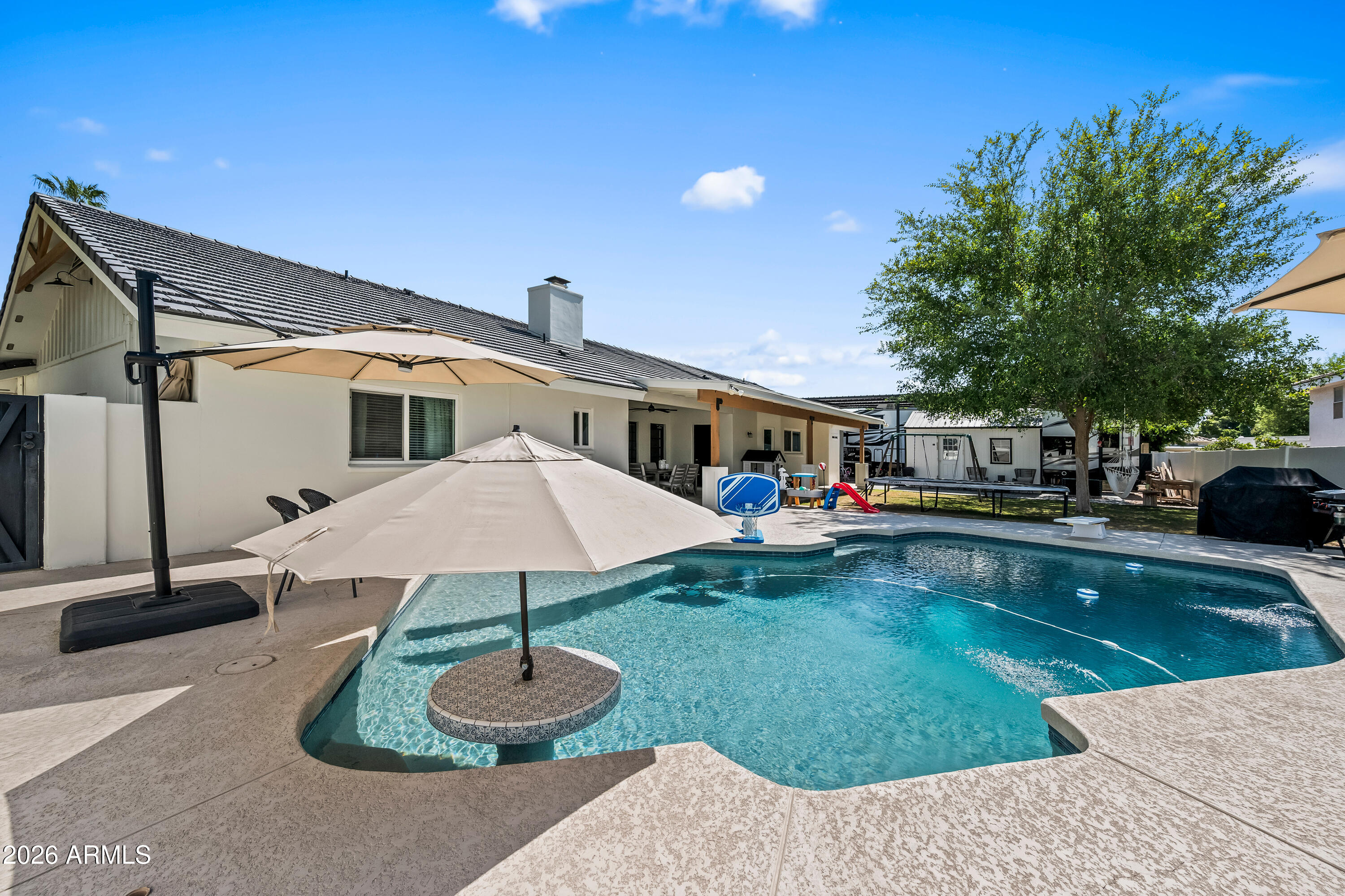 MILLETT MANOR - Residential