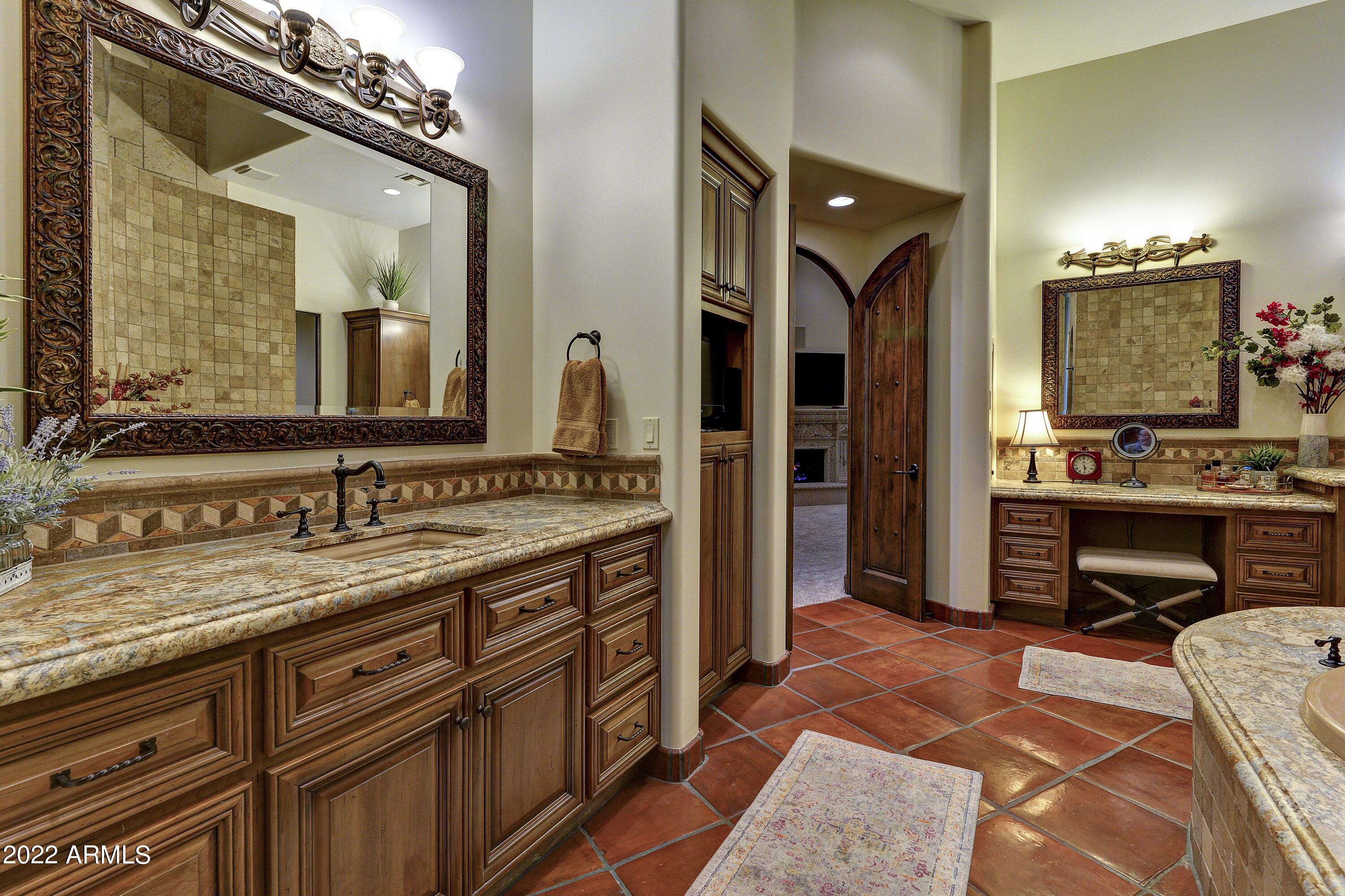 Superstition Mountain - Residential