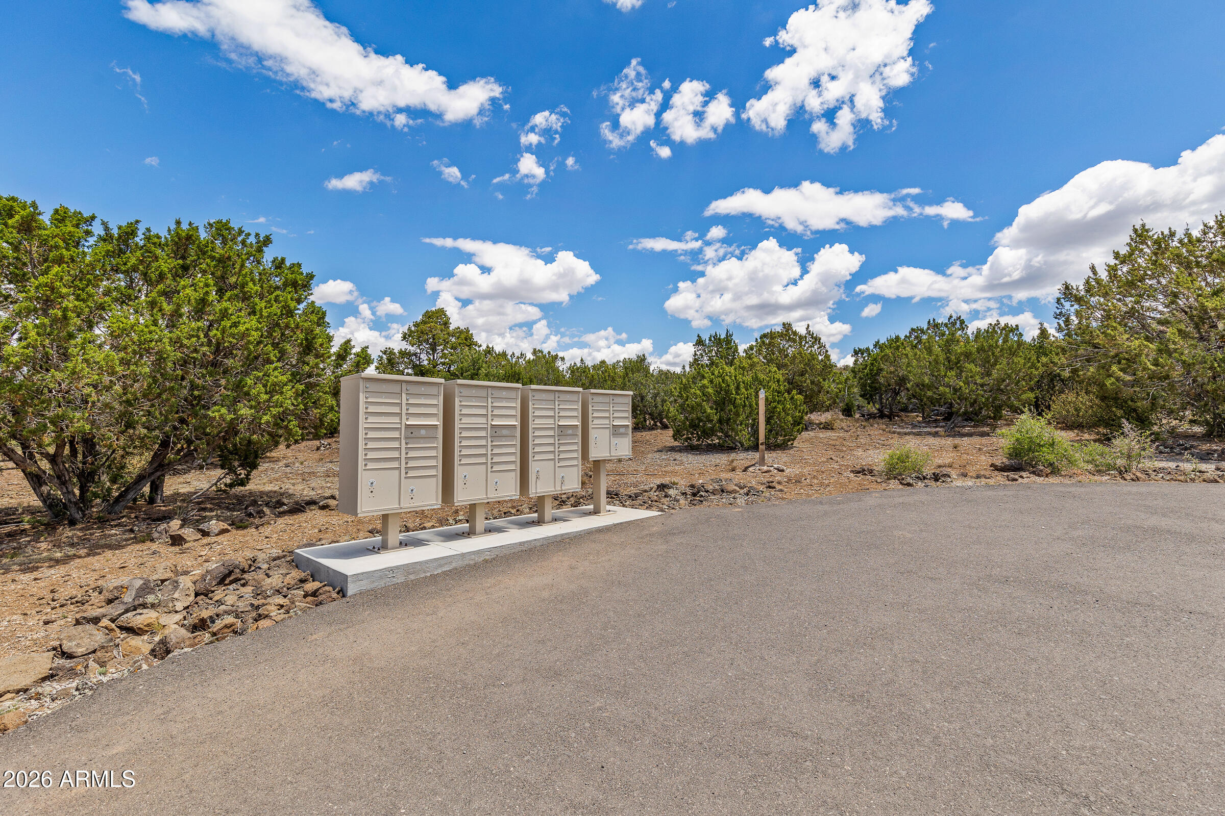 RED LAKE MOUNTAIN RANCH - Land