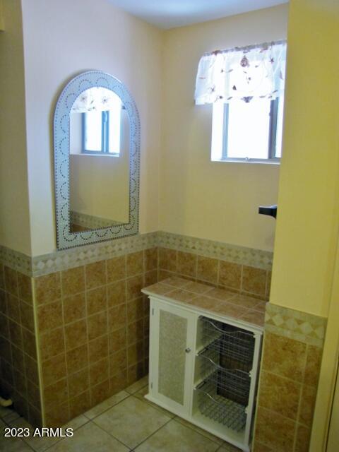 VILLAGE MEADOWS UNIT 2 - Residential Lease